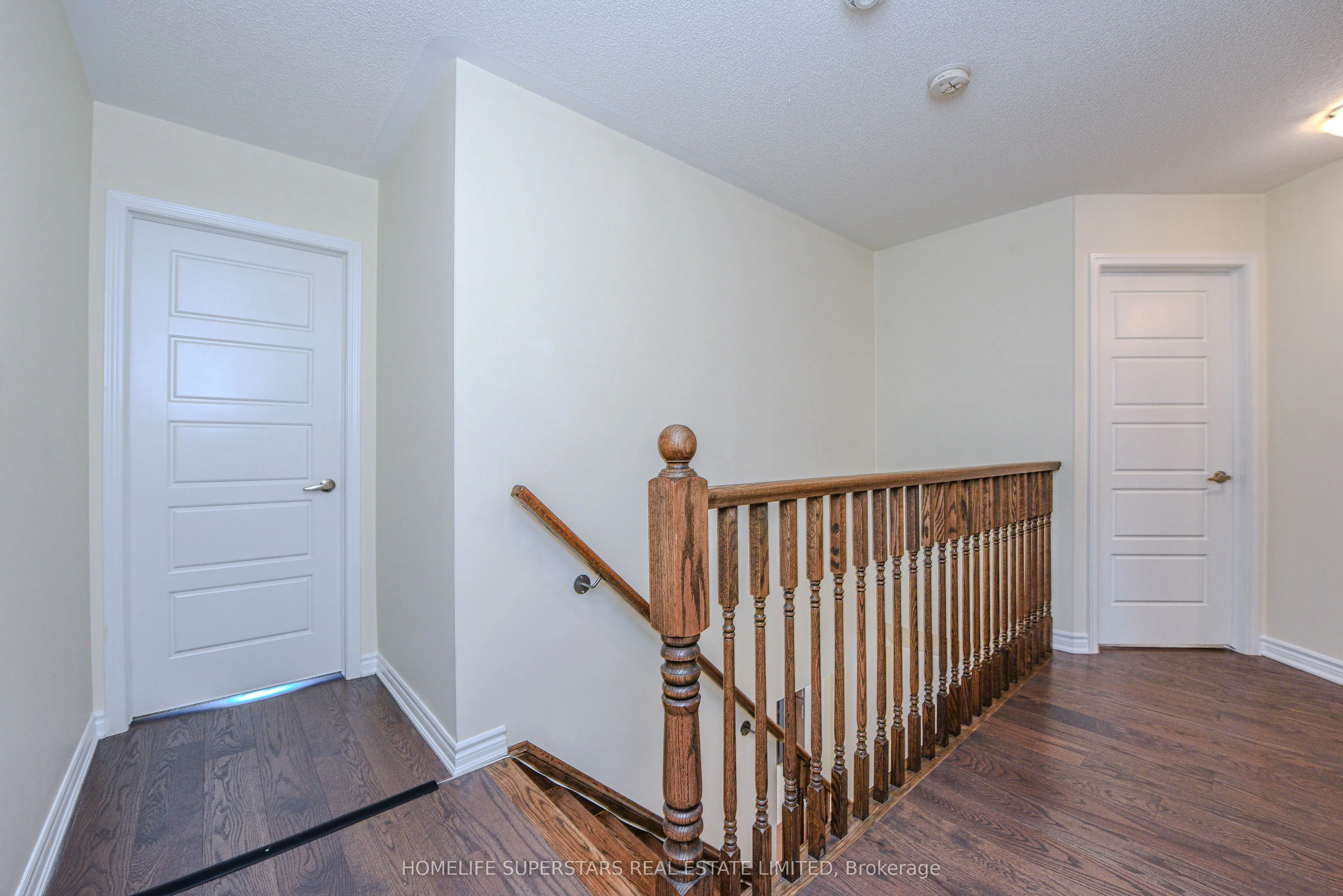1395 Chretien Street