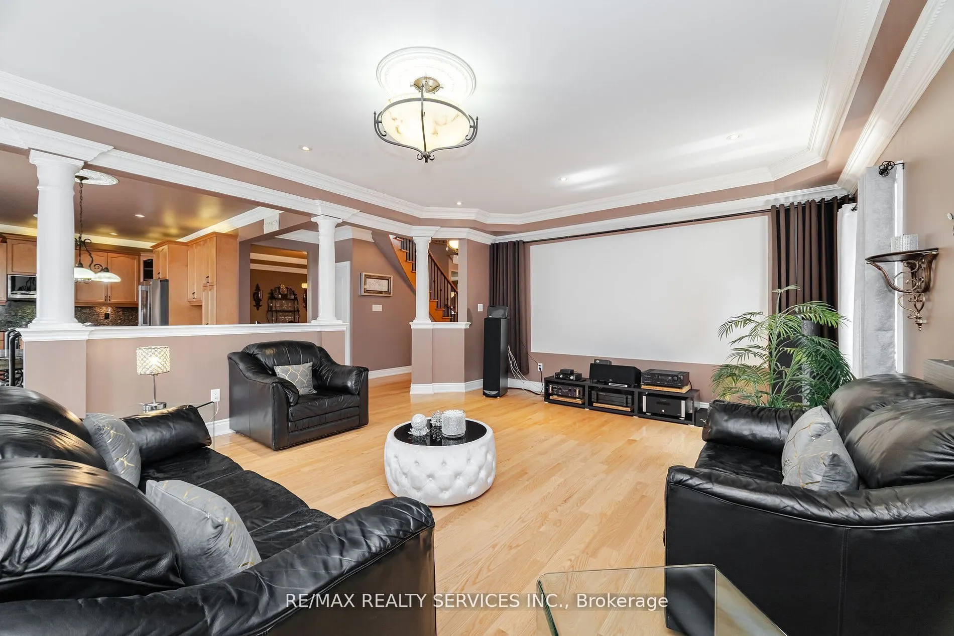 6 Hugo Road
