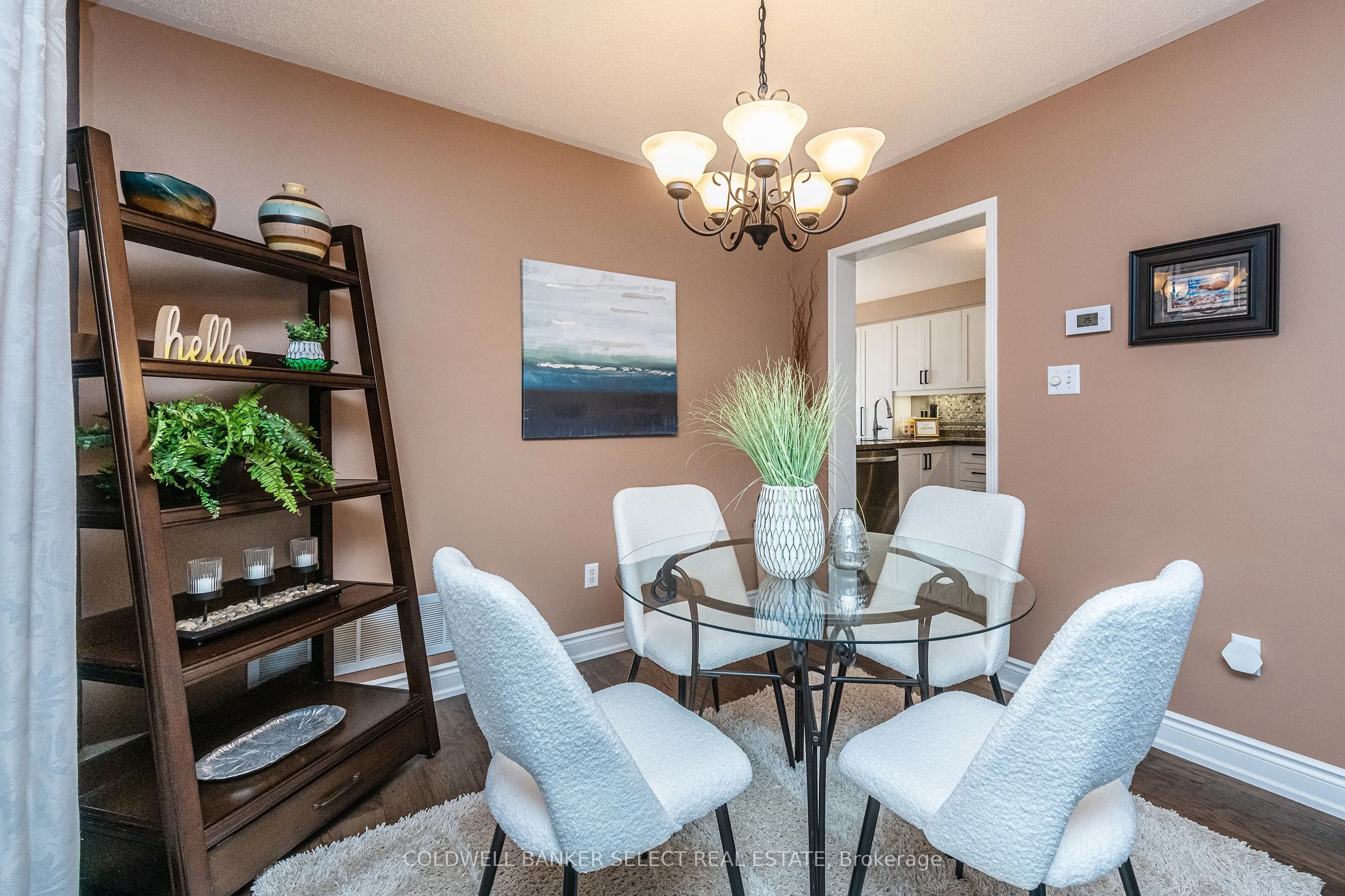 17 Saddletree Trail