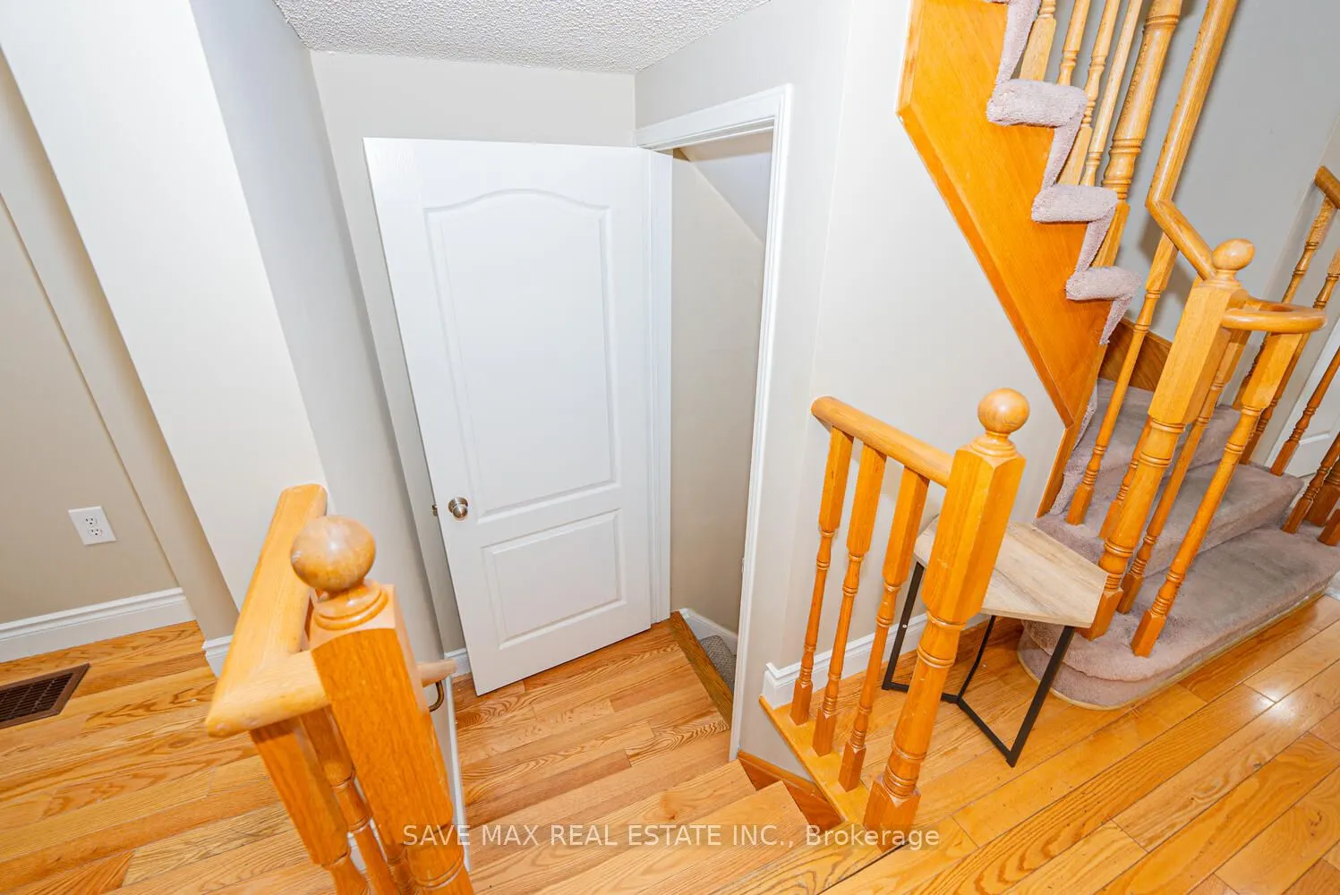 47 Woodcote Crescent