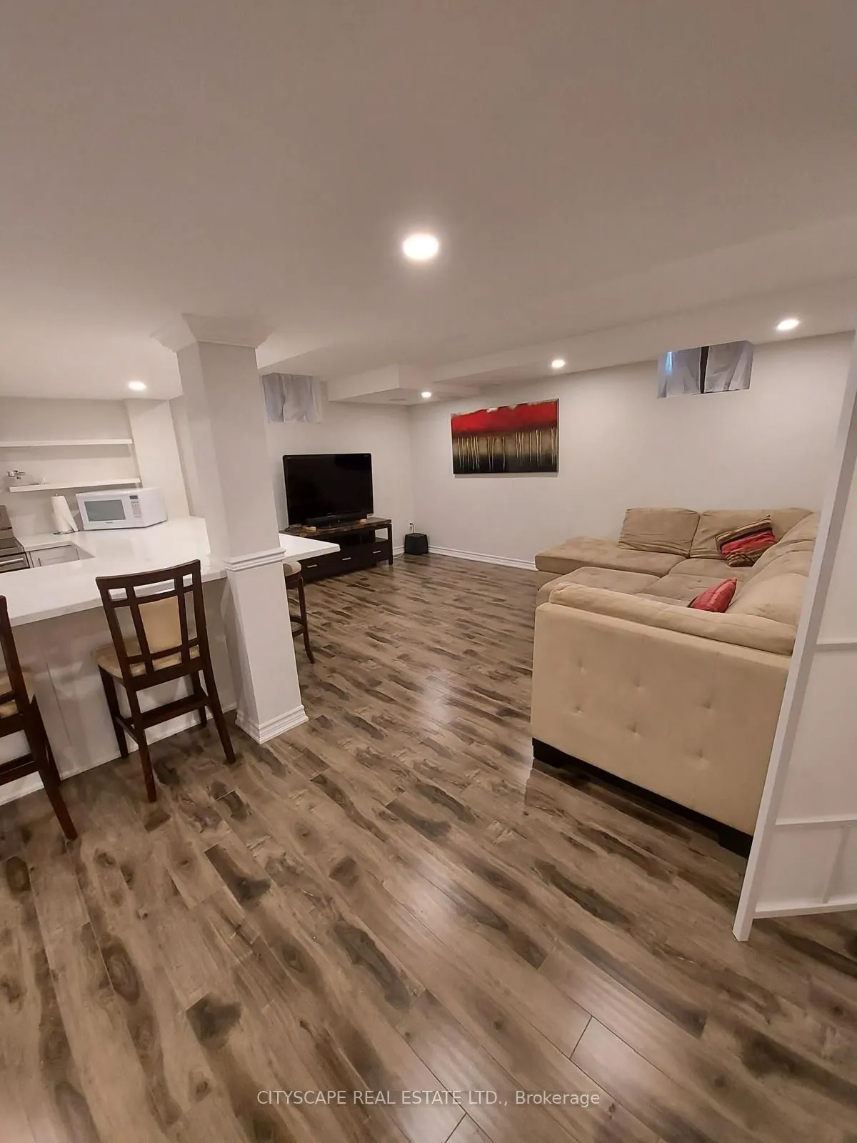 27 Seafair Crescent