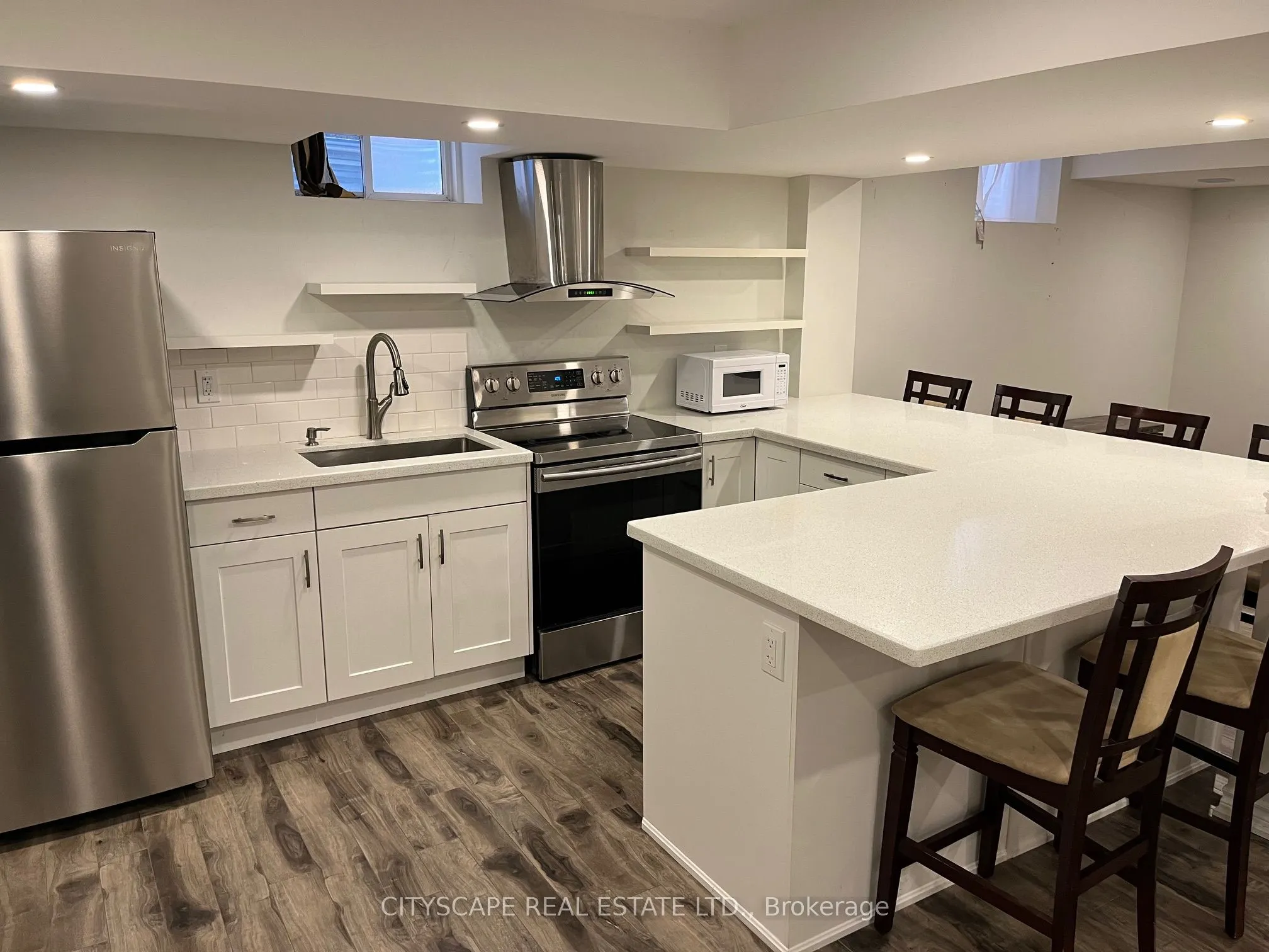27 Seafair Crescent