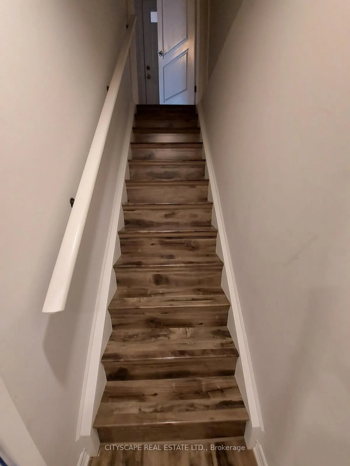 27 Seafair Crescent