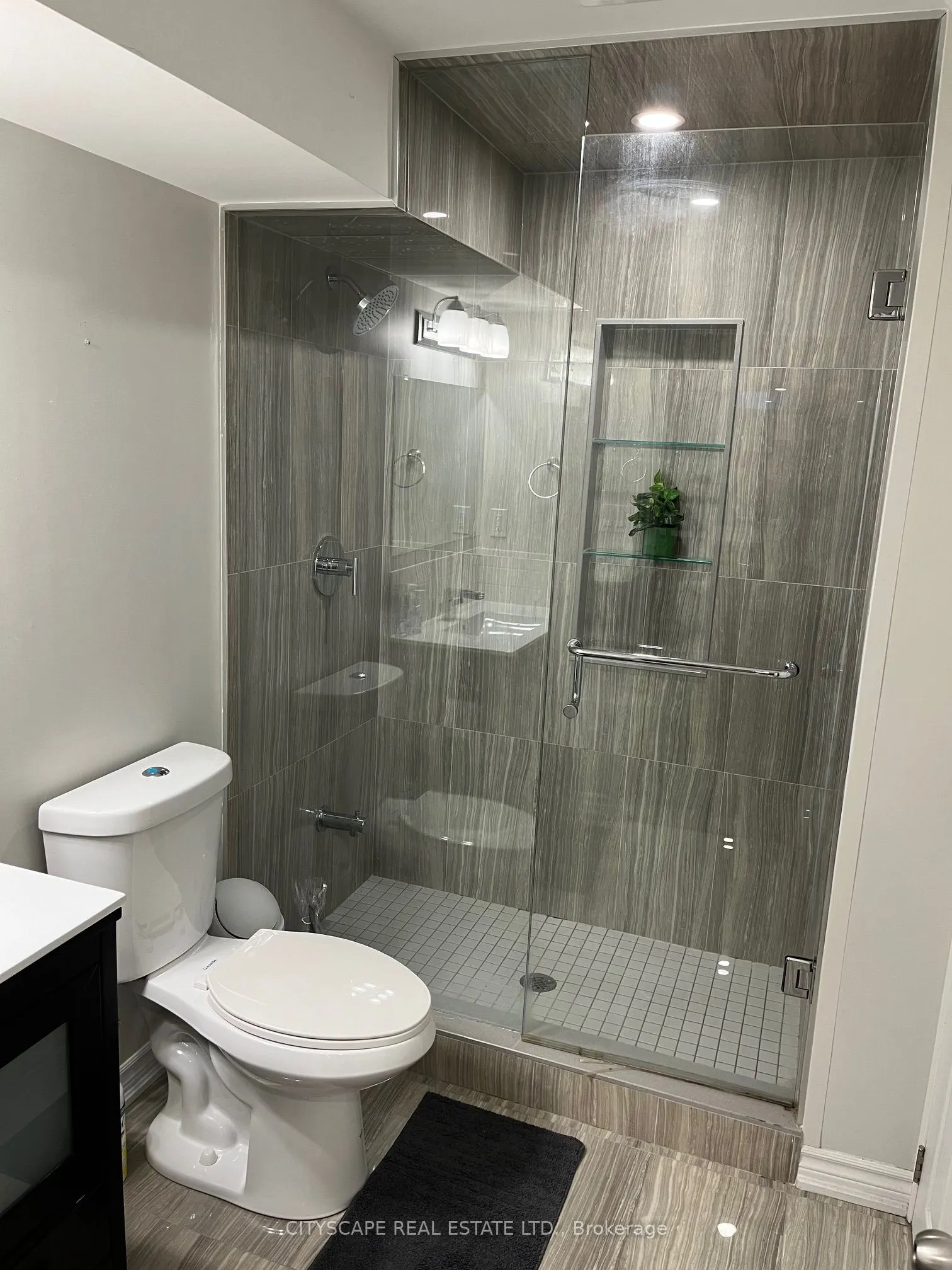 27 Seafair Crescent