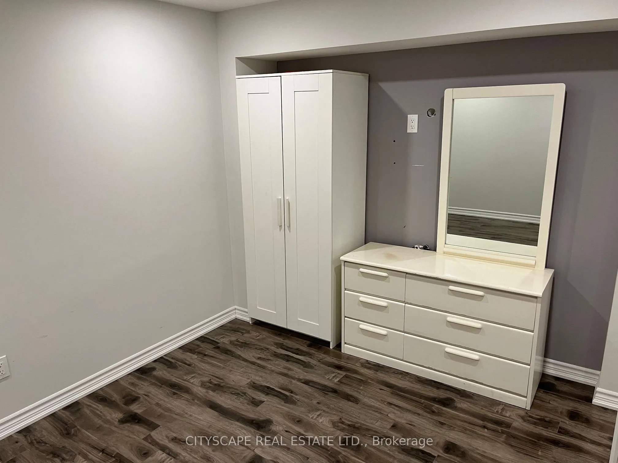 27 Seafair Crescent