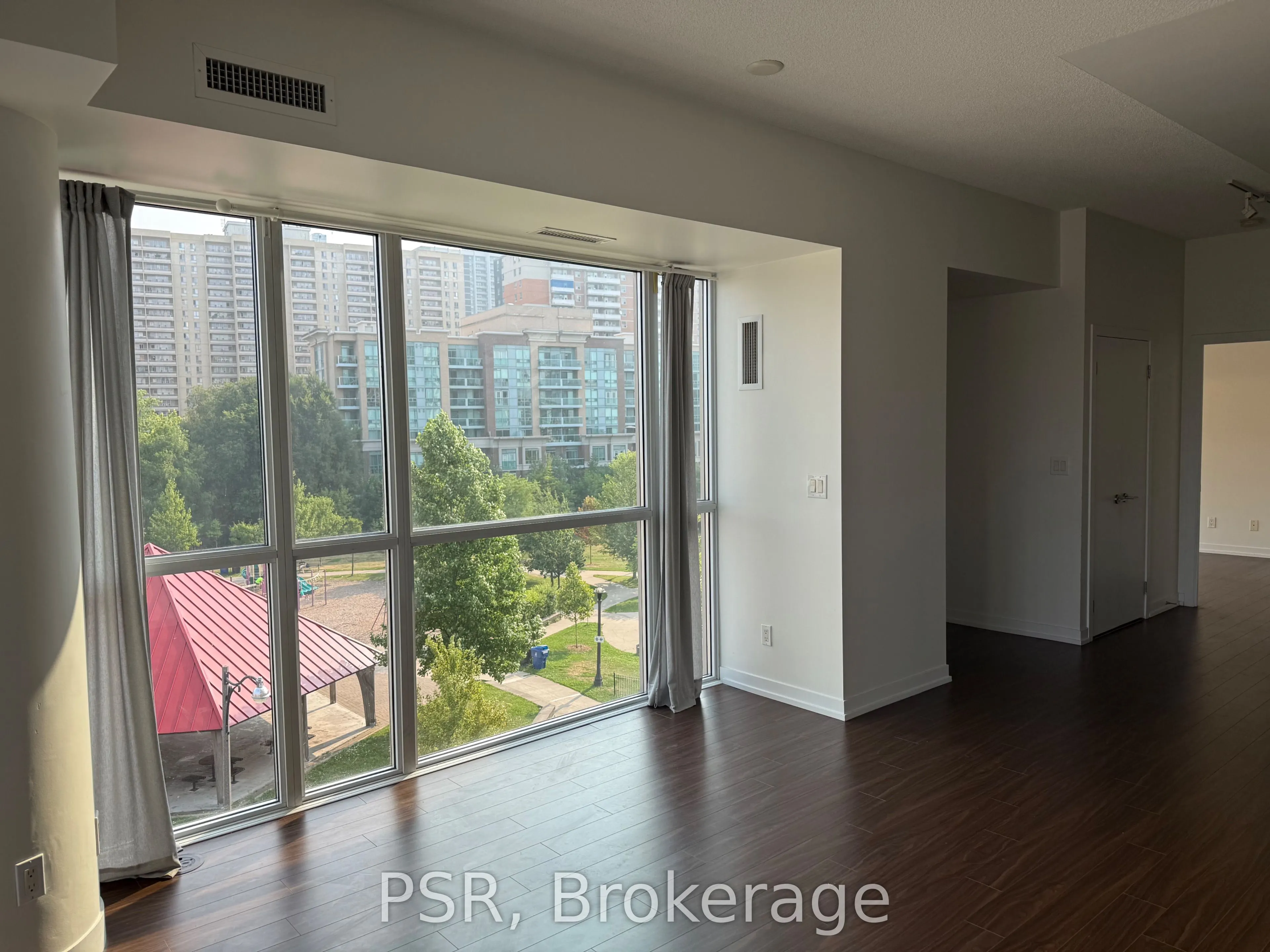 5101 Dundas Street W, #403