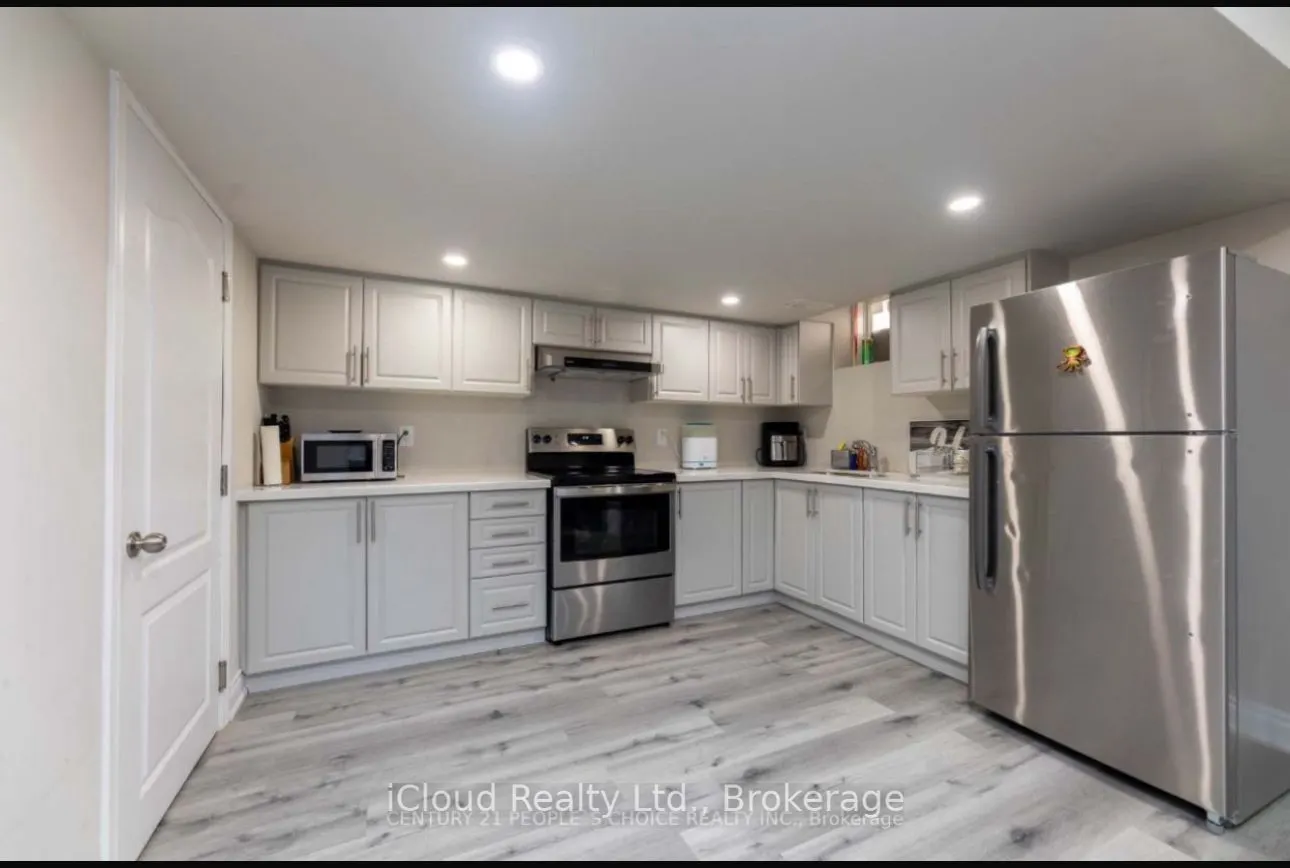 22 Cirrus Crescent