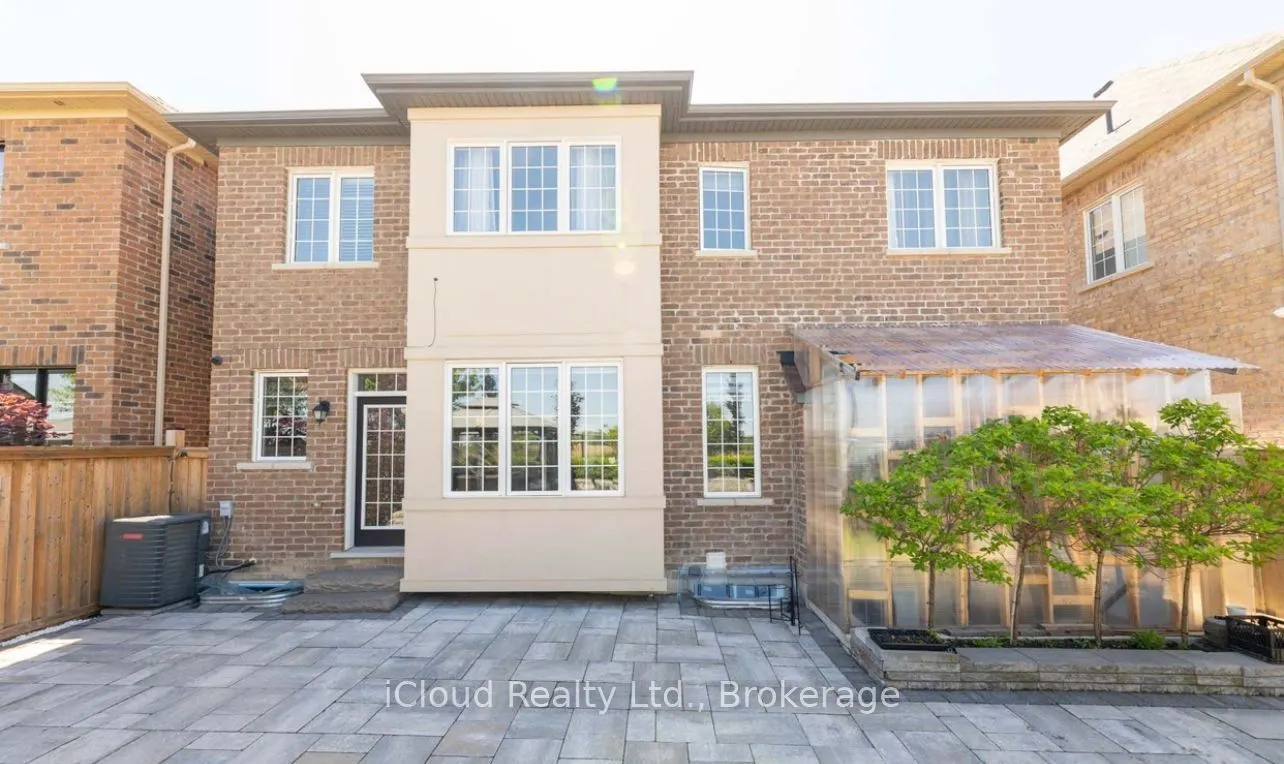 22 Cirrus Crescent