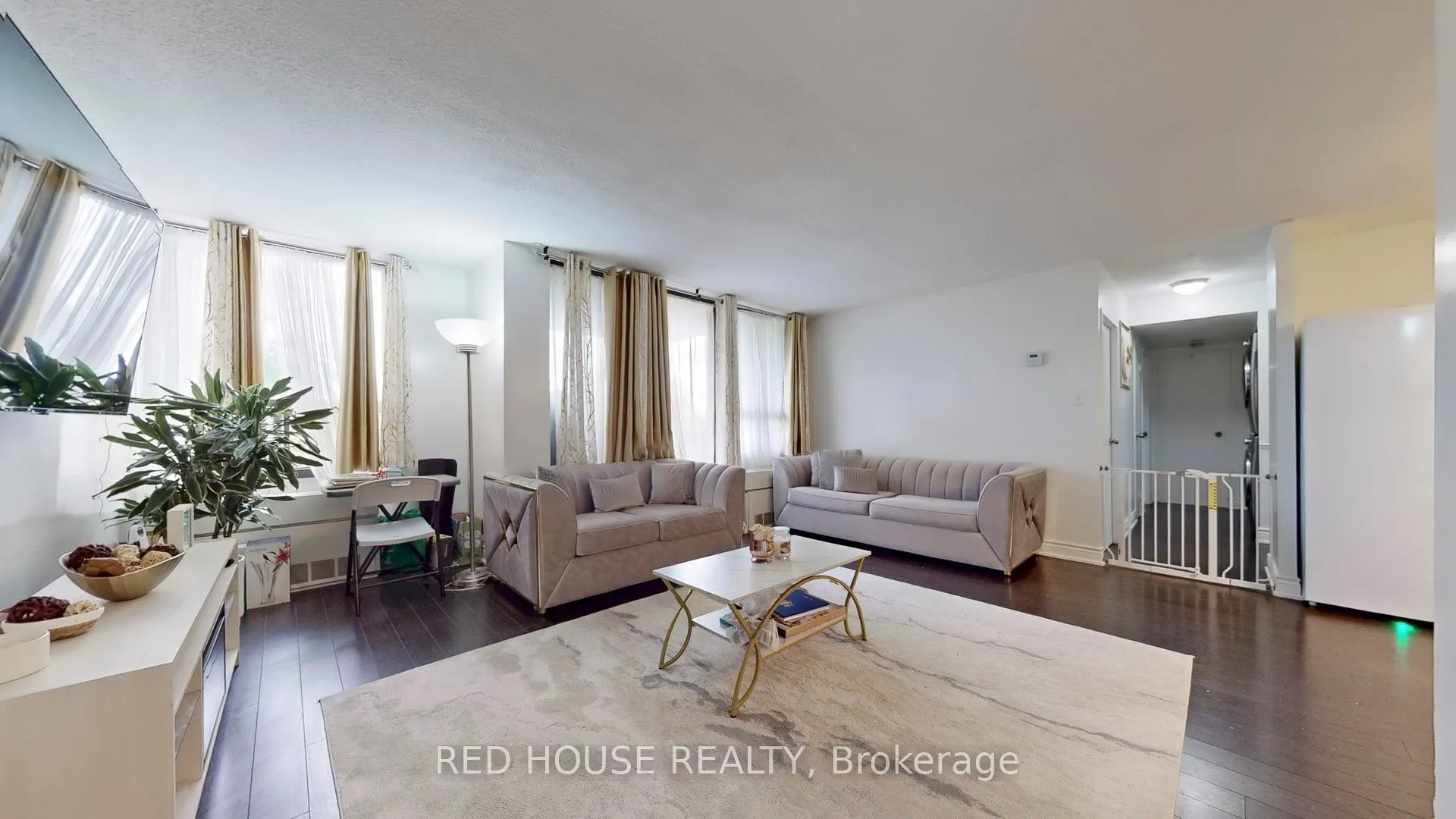 50 Mississauga Valley Boulevard, #413