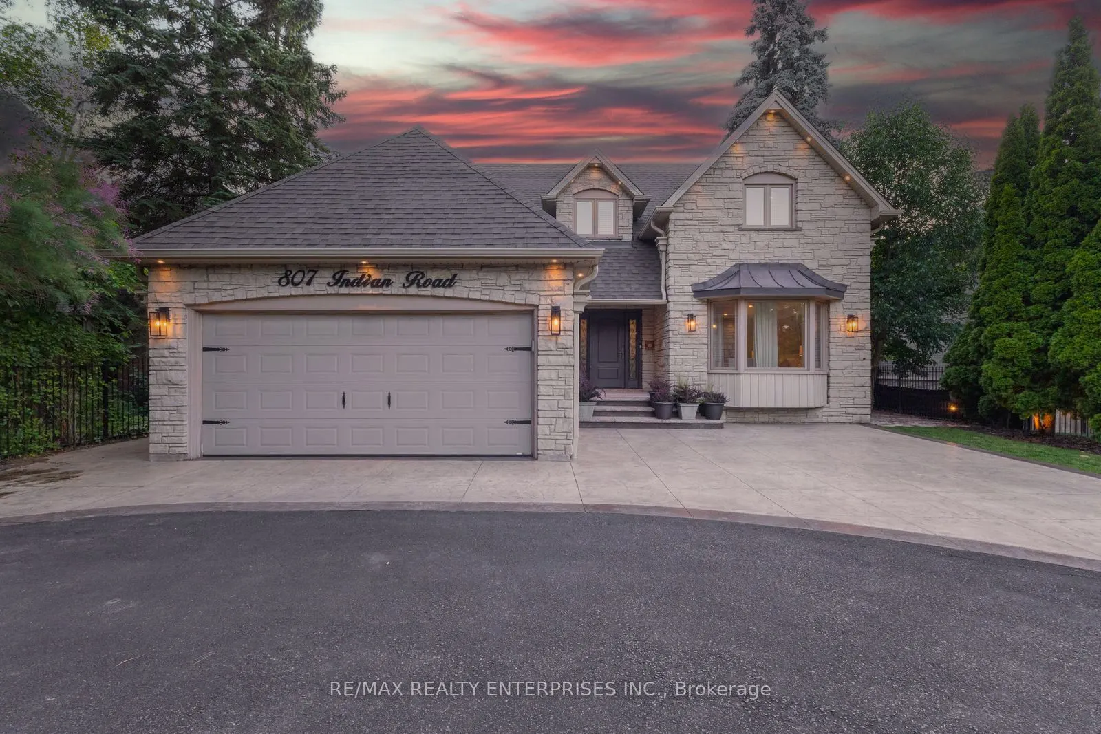 807 Indian Road
