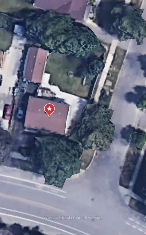122 Rutherford Road N
