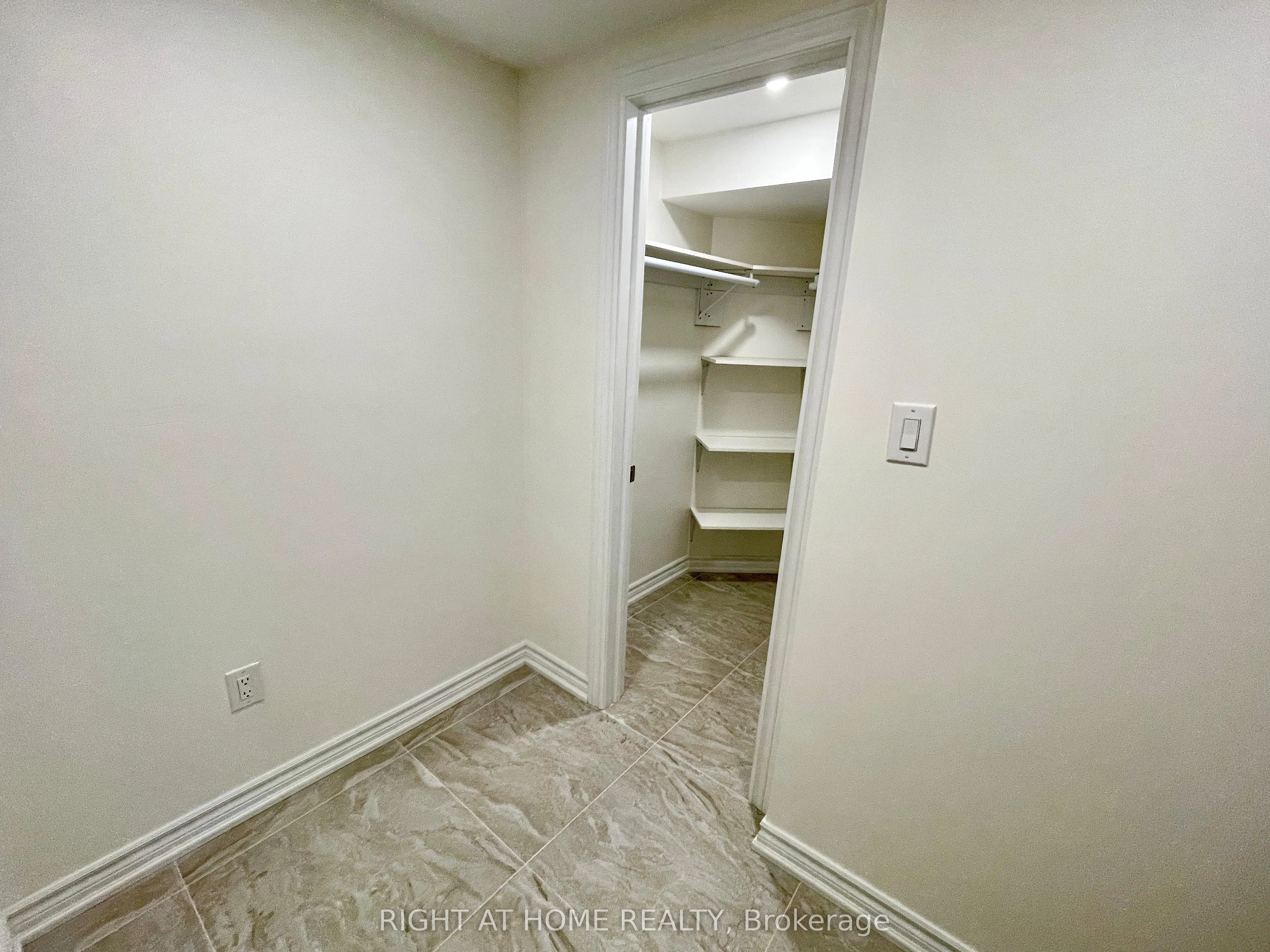 106 Vivians Crescent, #Basement