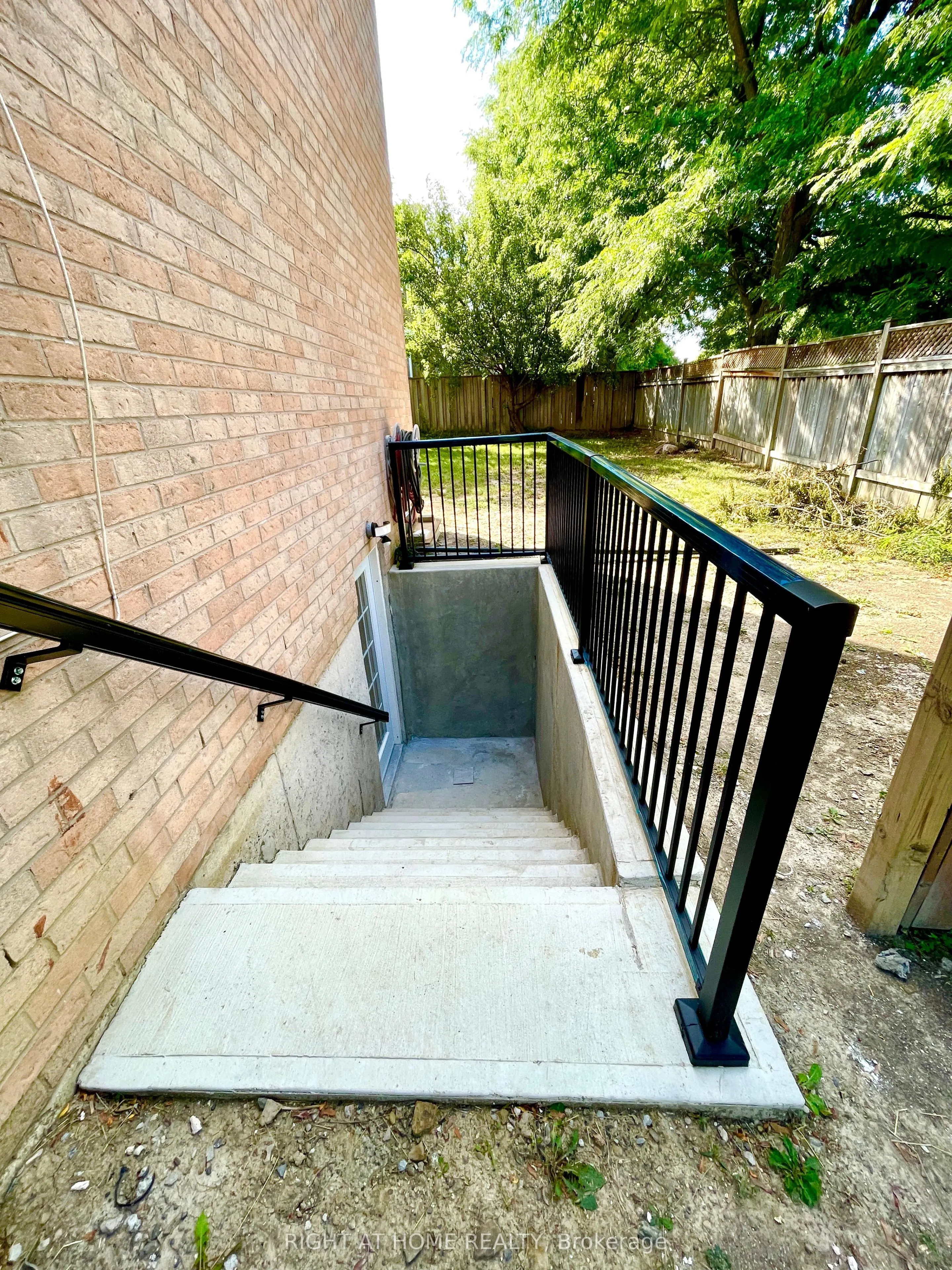 106 Vivians Crescent, #Basement
