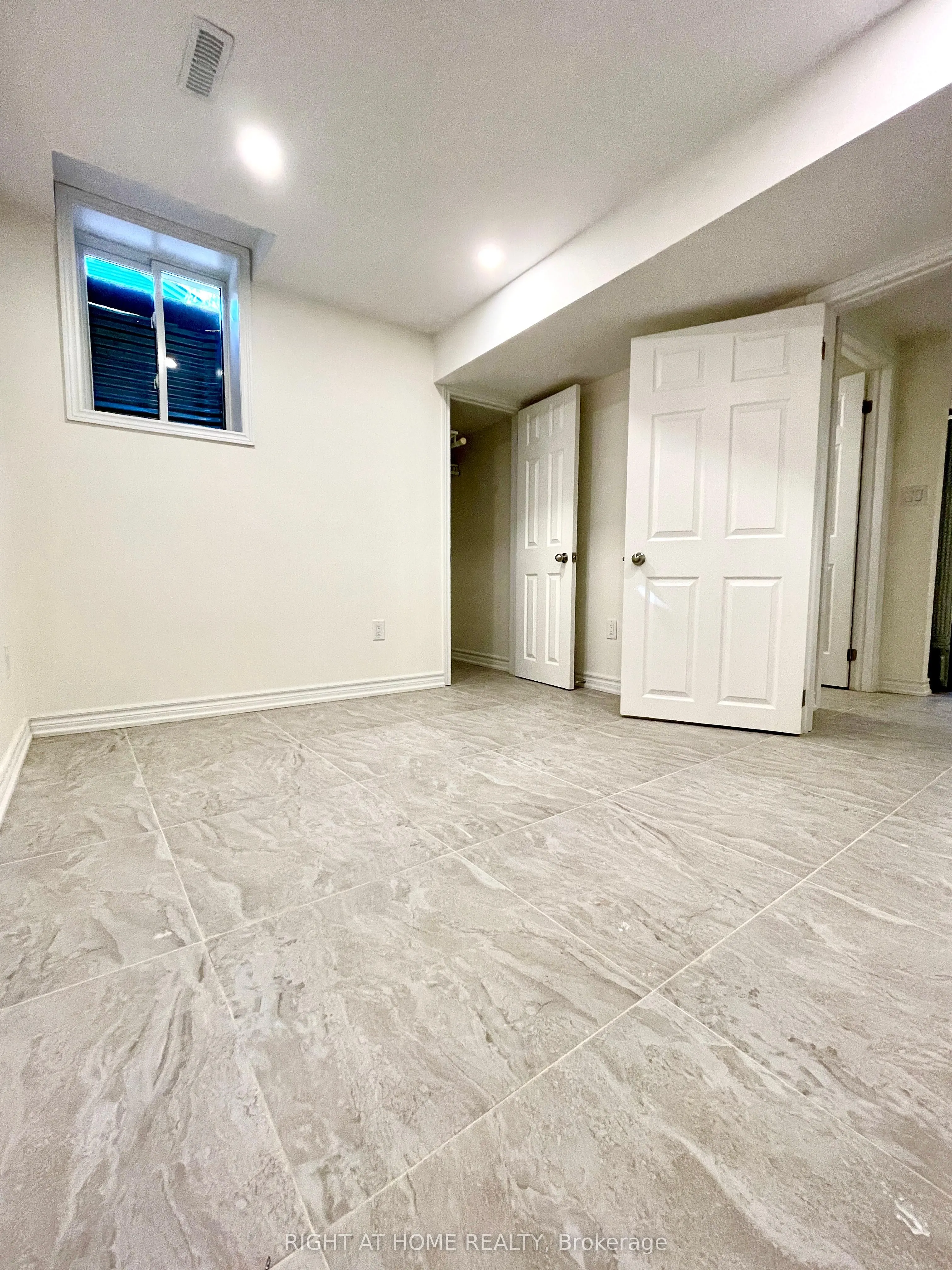 106 Vivians Crescent, #Basement