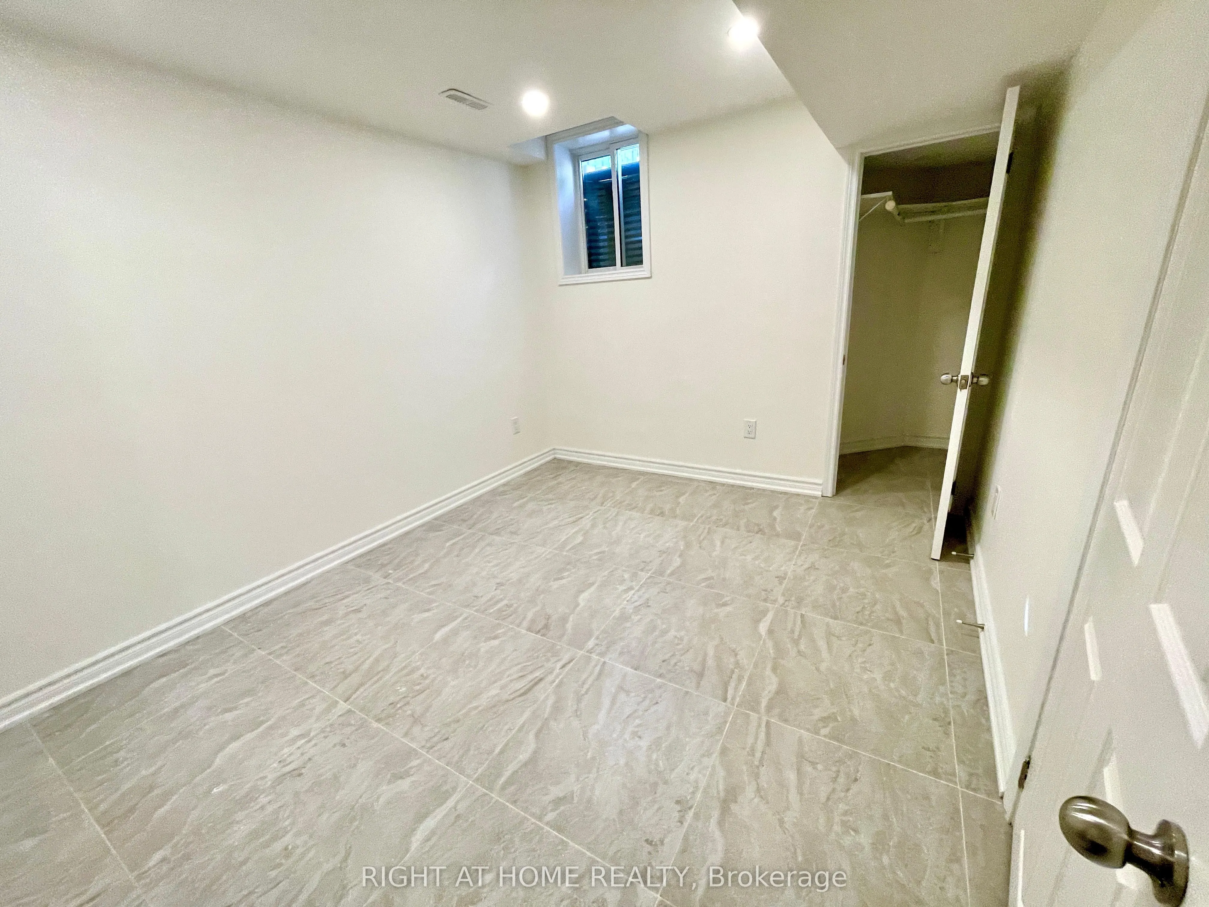 106 Vivians Crescent, #Basement