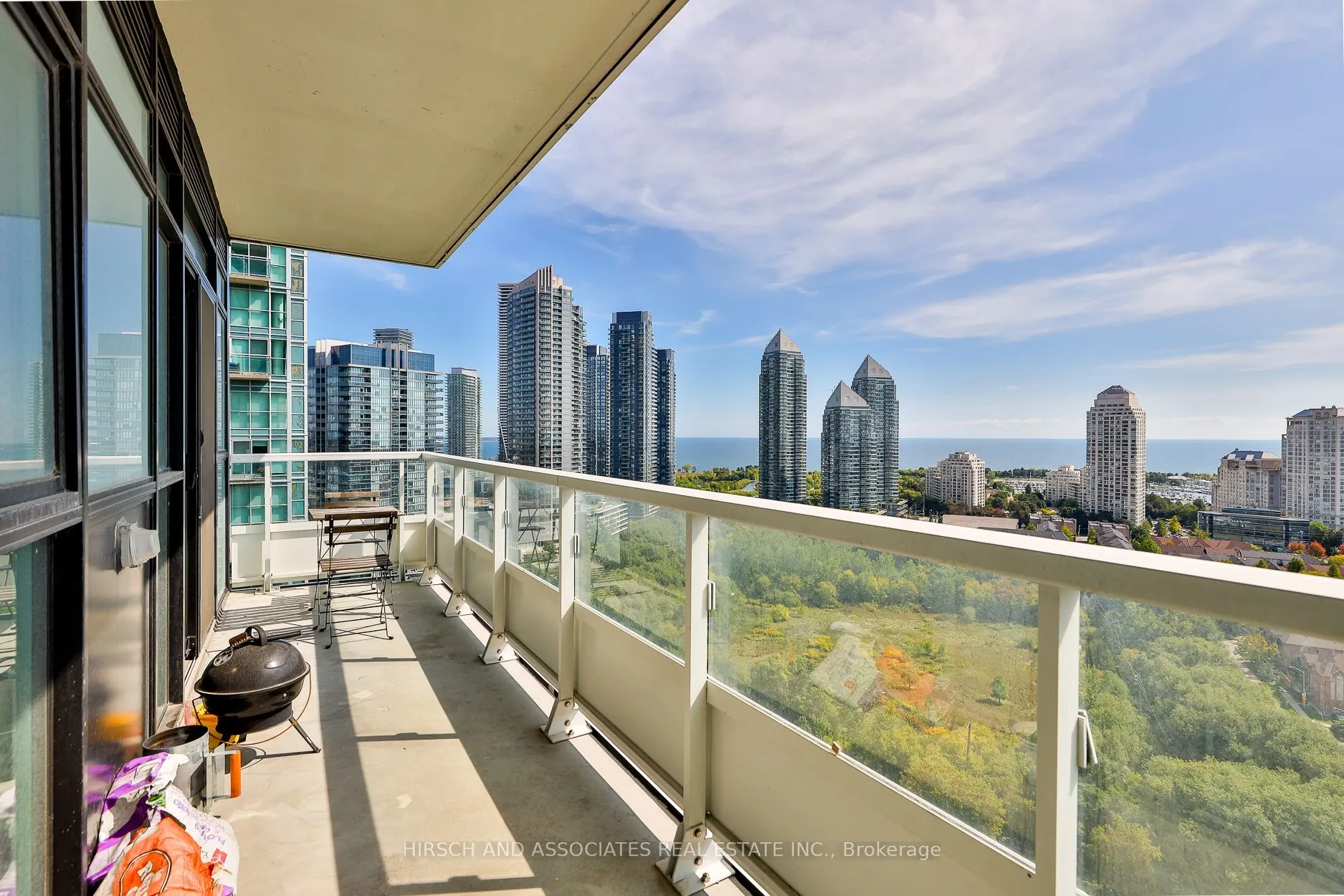 251 Manitoba Street, #2004