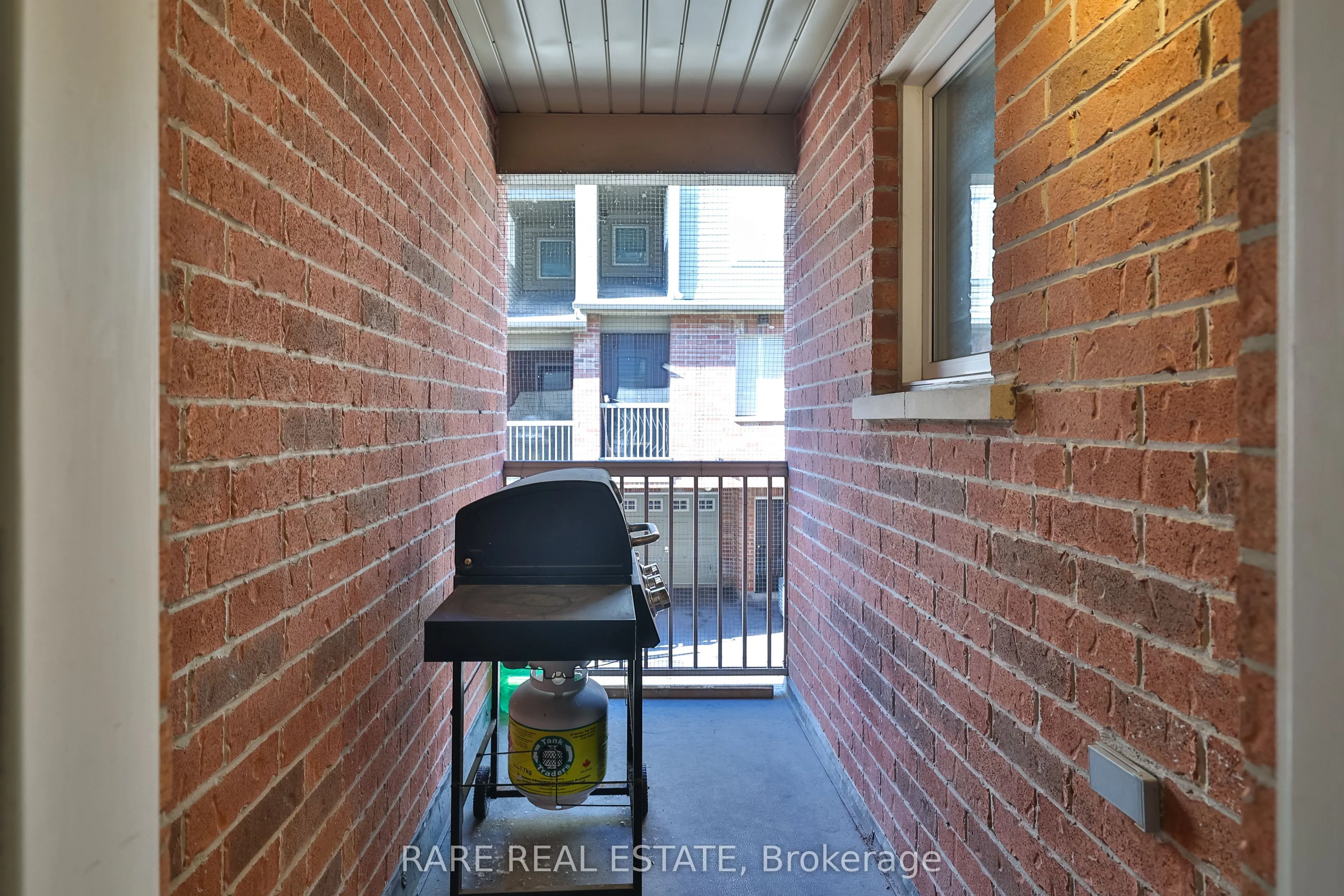34 Judy Sgro Avenue
