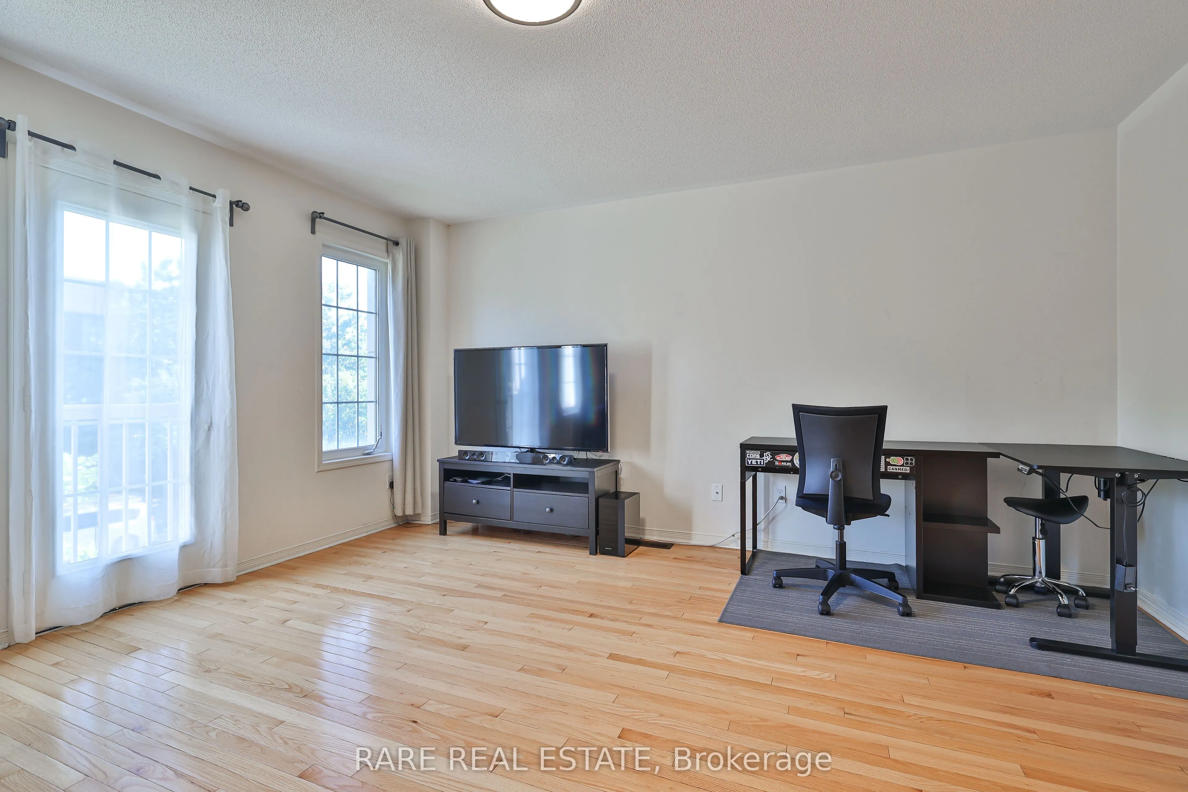 34 Judy Sgro Avenue