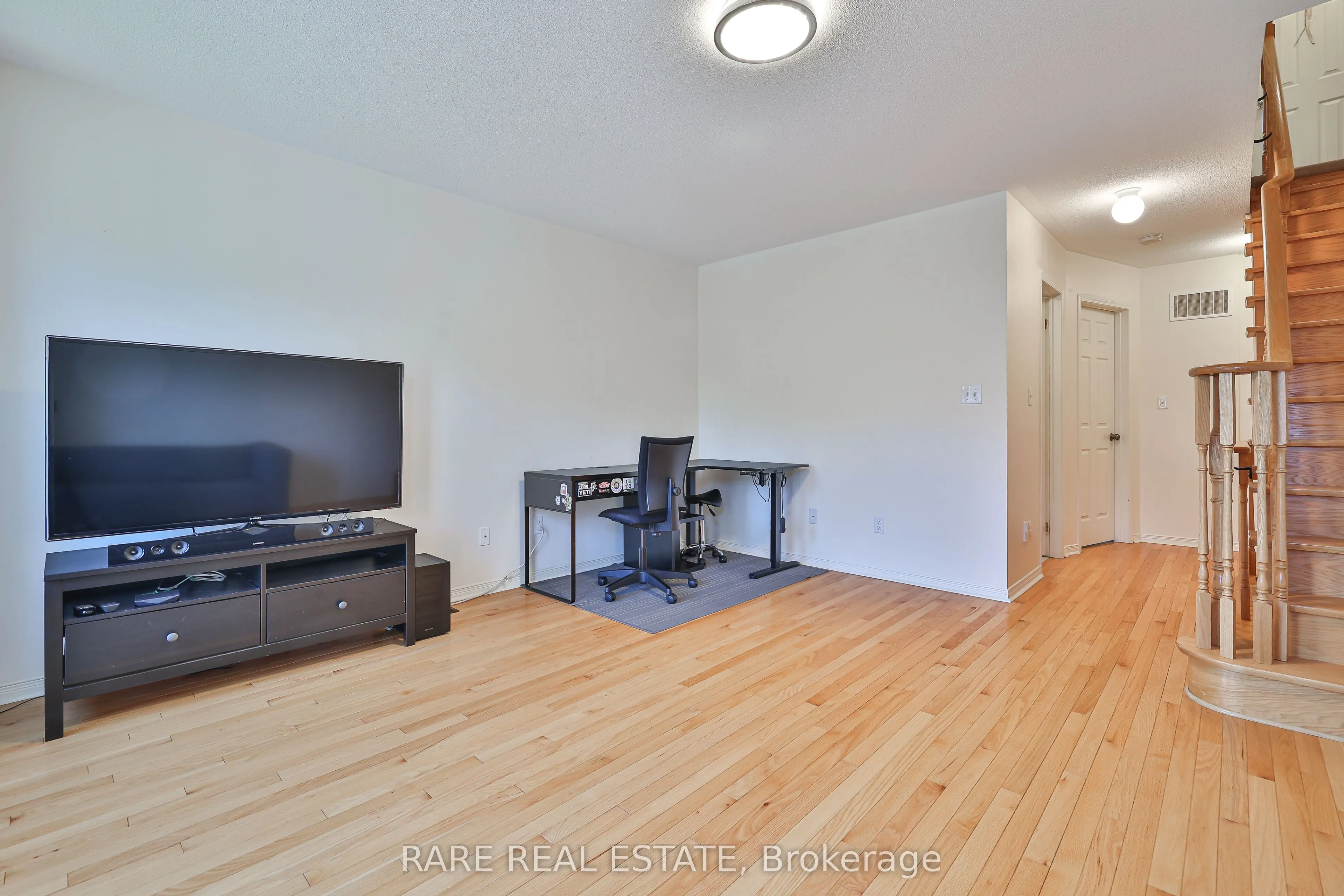 34 Judy Sgro Avenue