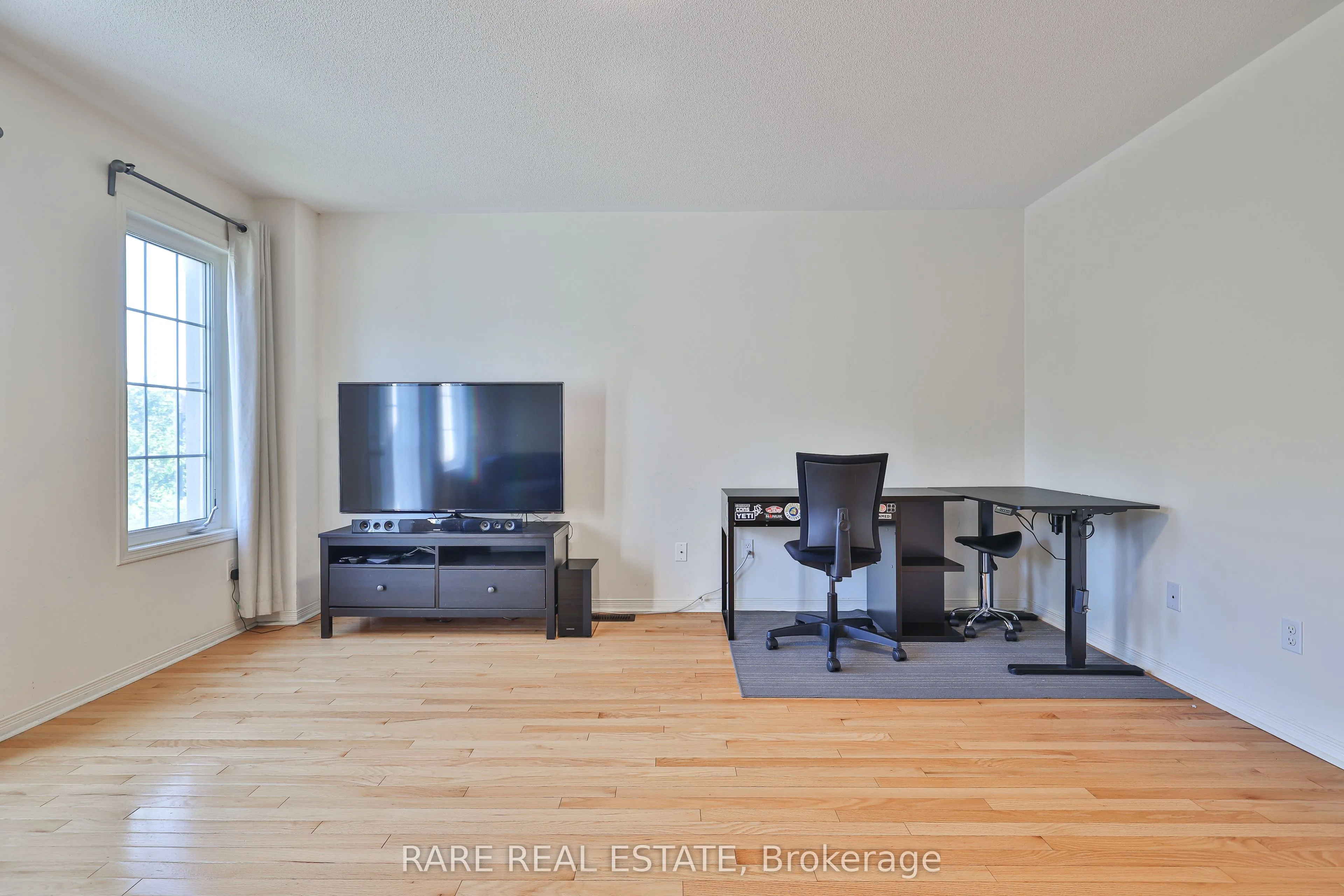 34 Judy Sgro Avenue