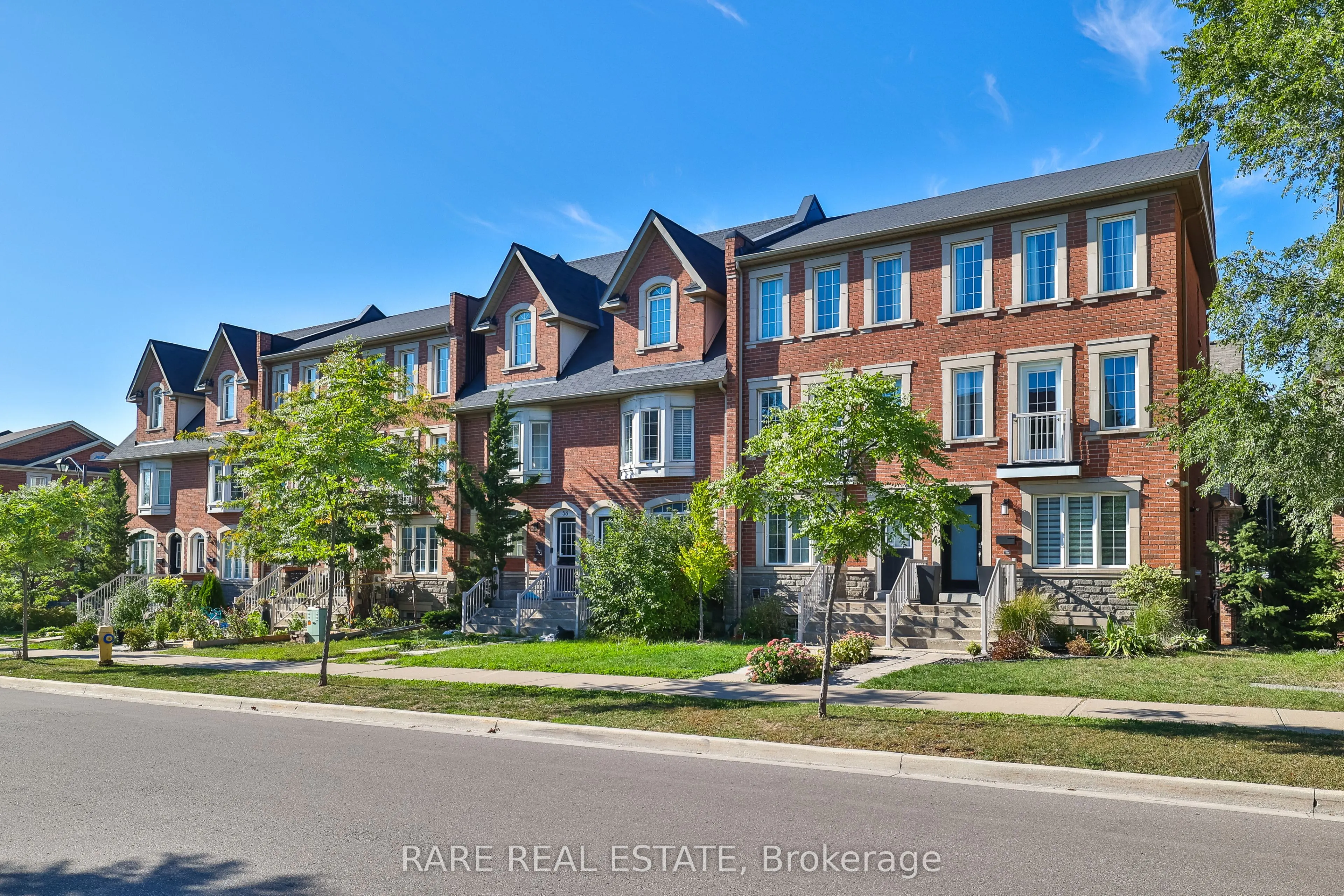 34 Judy Sgro Avenue