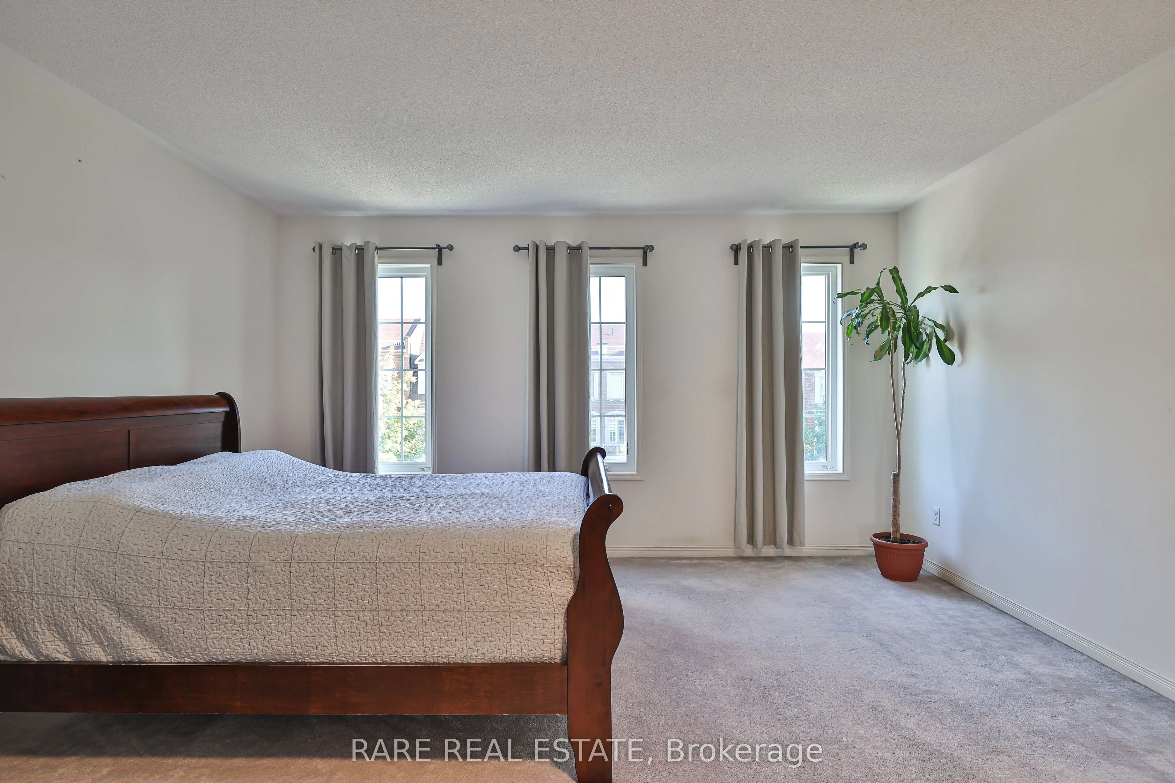 34 Judy Sgro Avenue