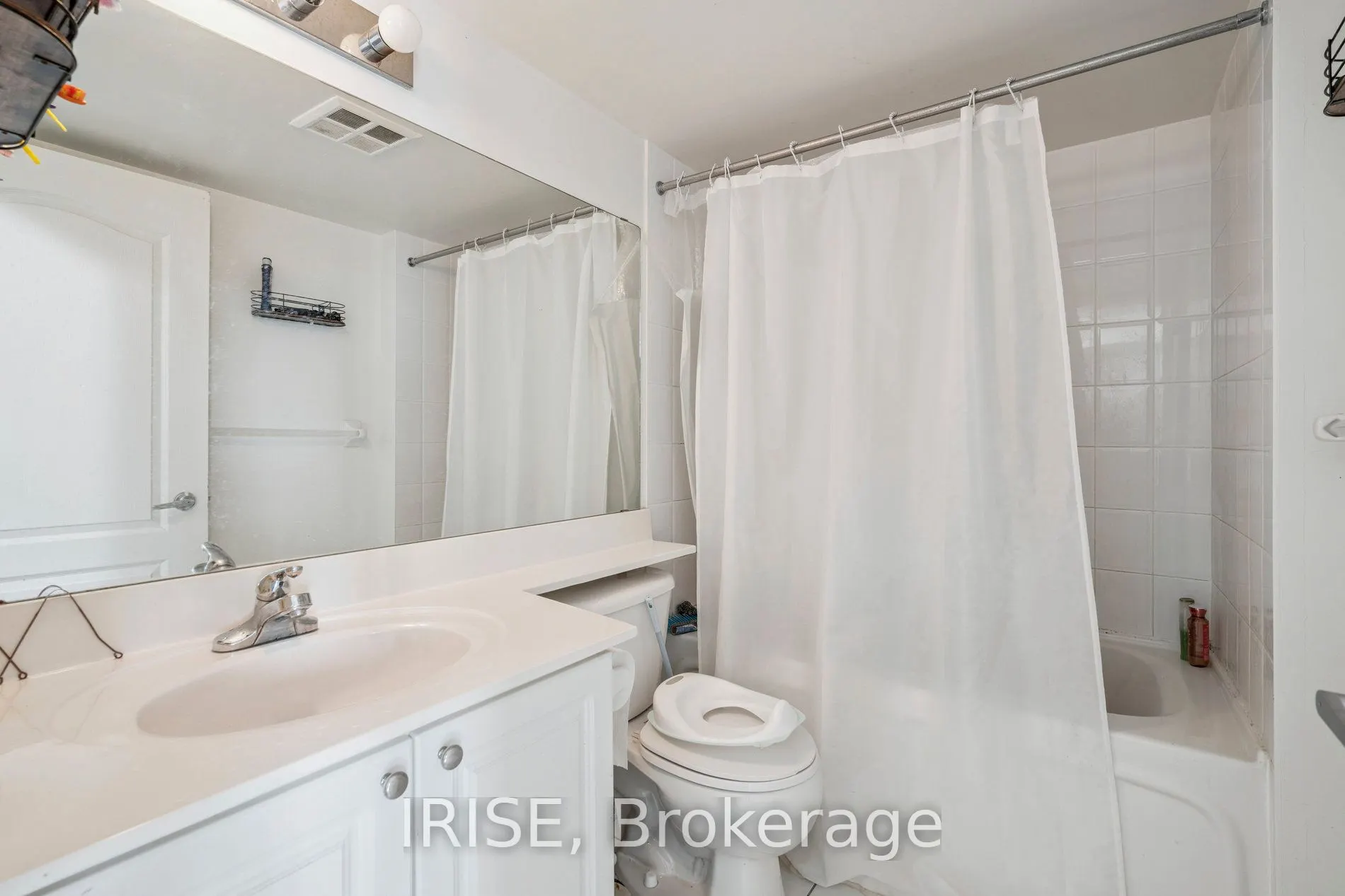 33 Elm Drive, #411