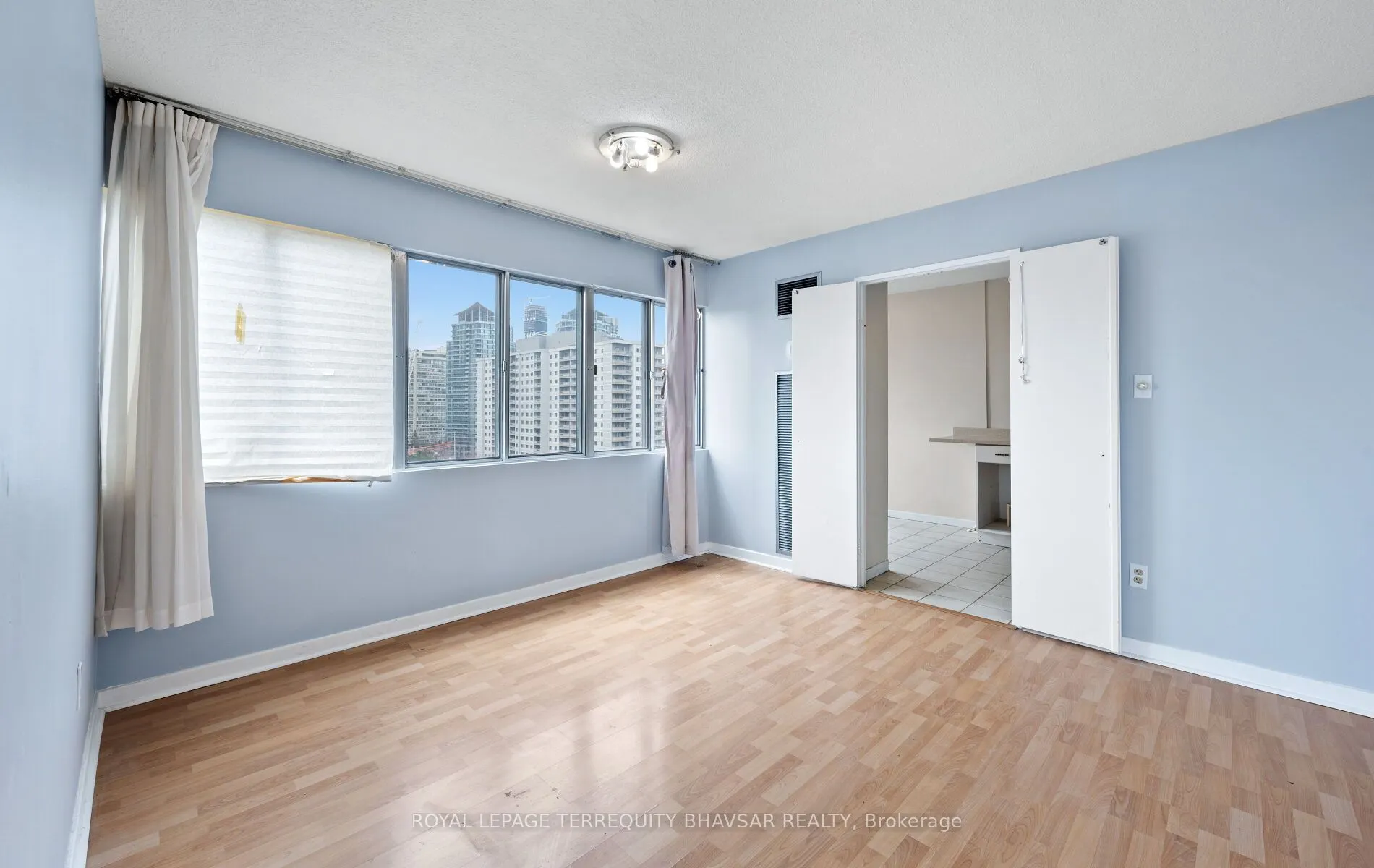 1580 Mississauga Valley Boulevard, #1611