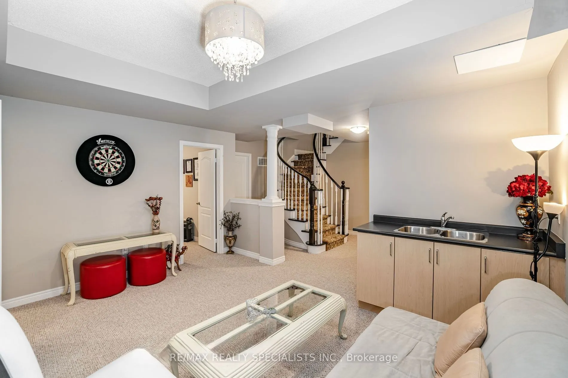 3105 Countess Crescent