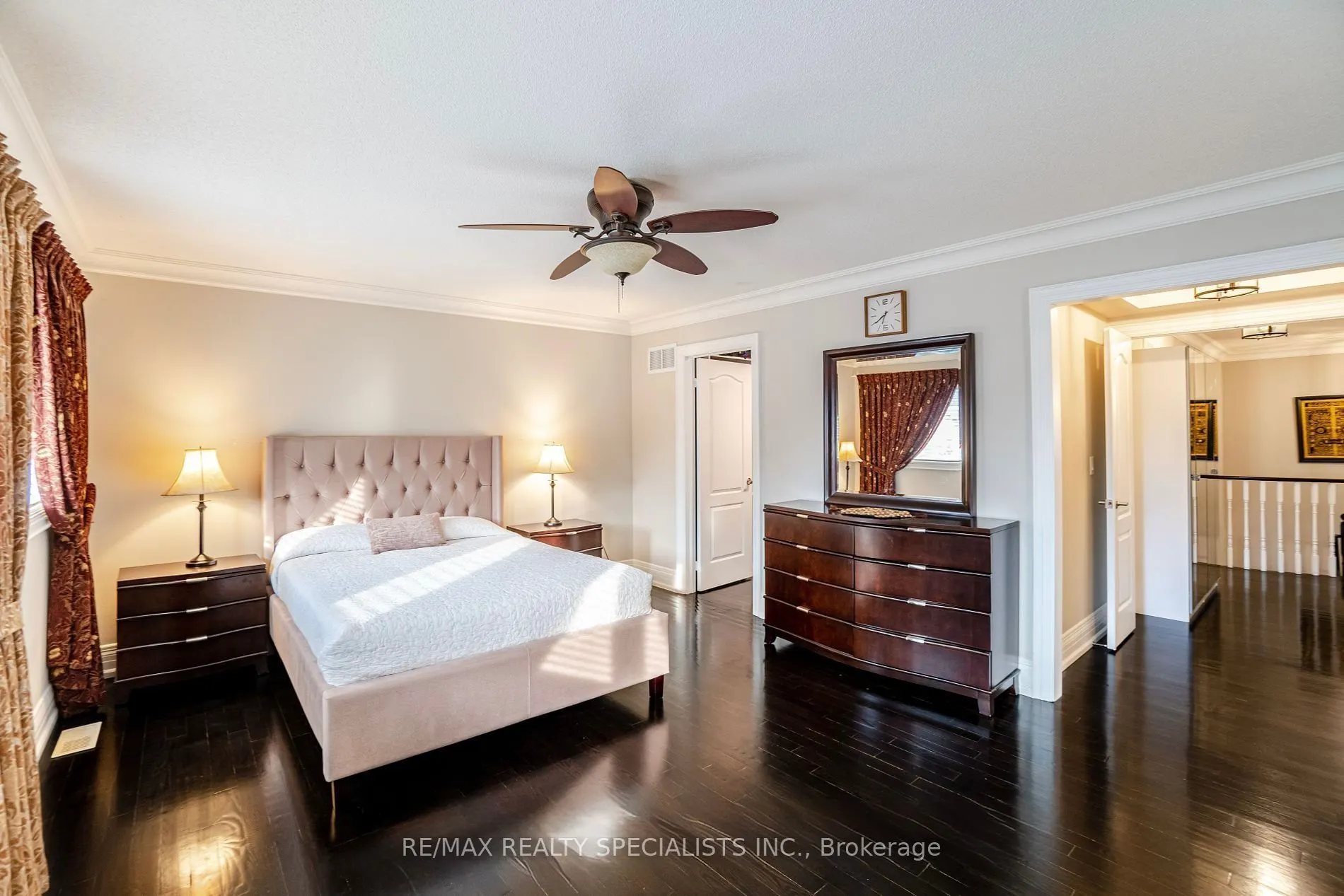 3105 Countess Crescent
