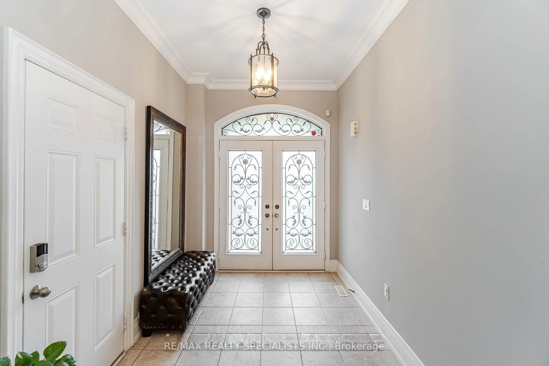 3105 Countess Crescent
