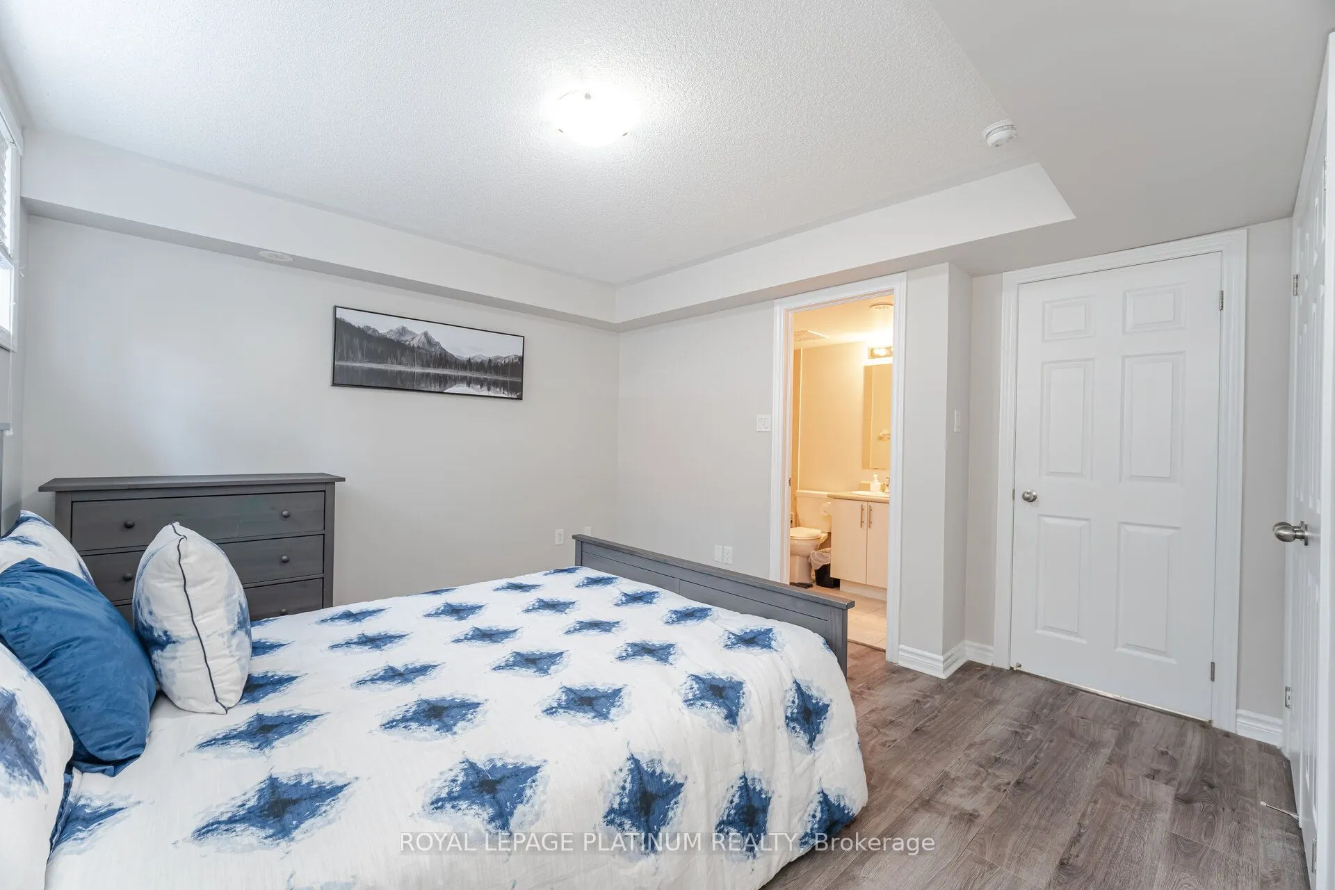 2420 Baronwood Drive, #9-01