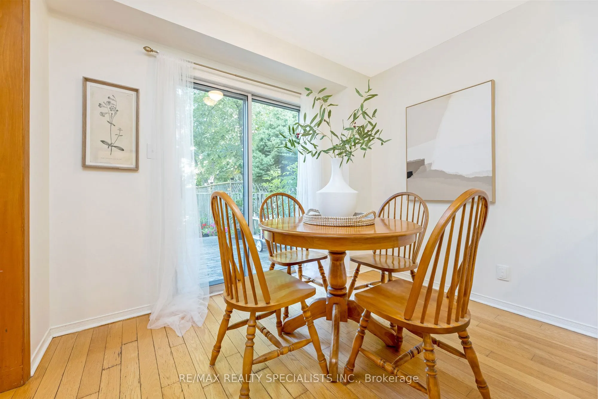 421 Levanna Lane