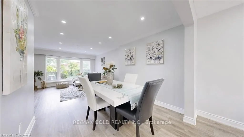 28 Navenby Crescent
