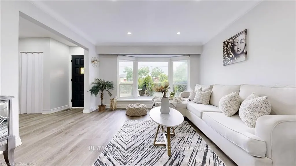 28 Navenby Crescent
