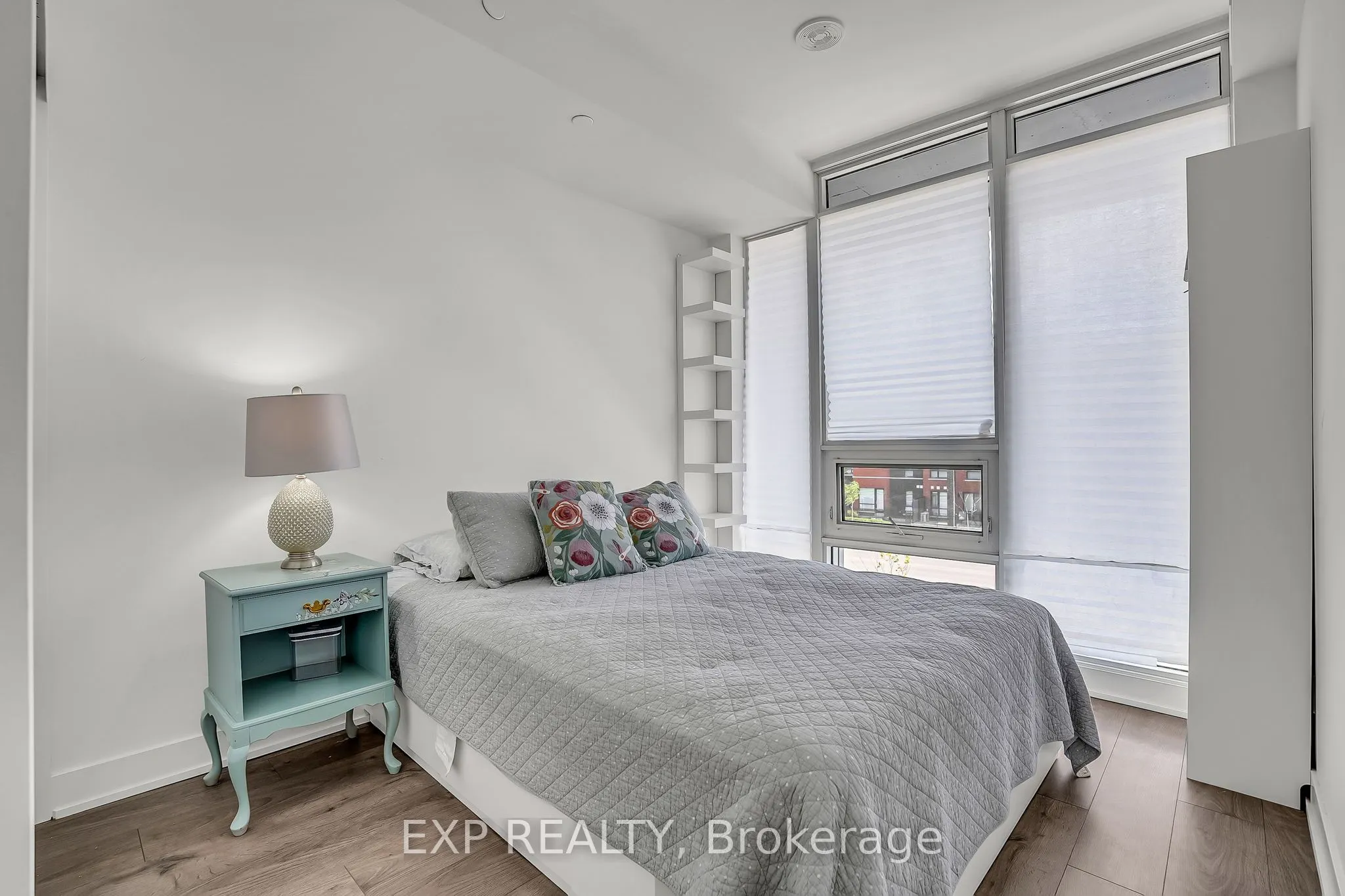 180 Veterans Drive, #207