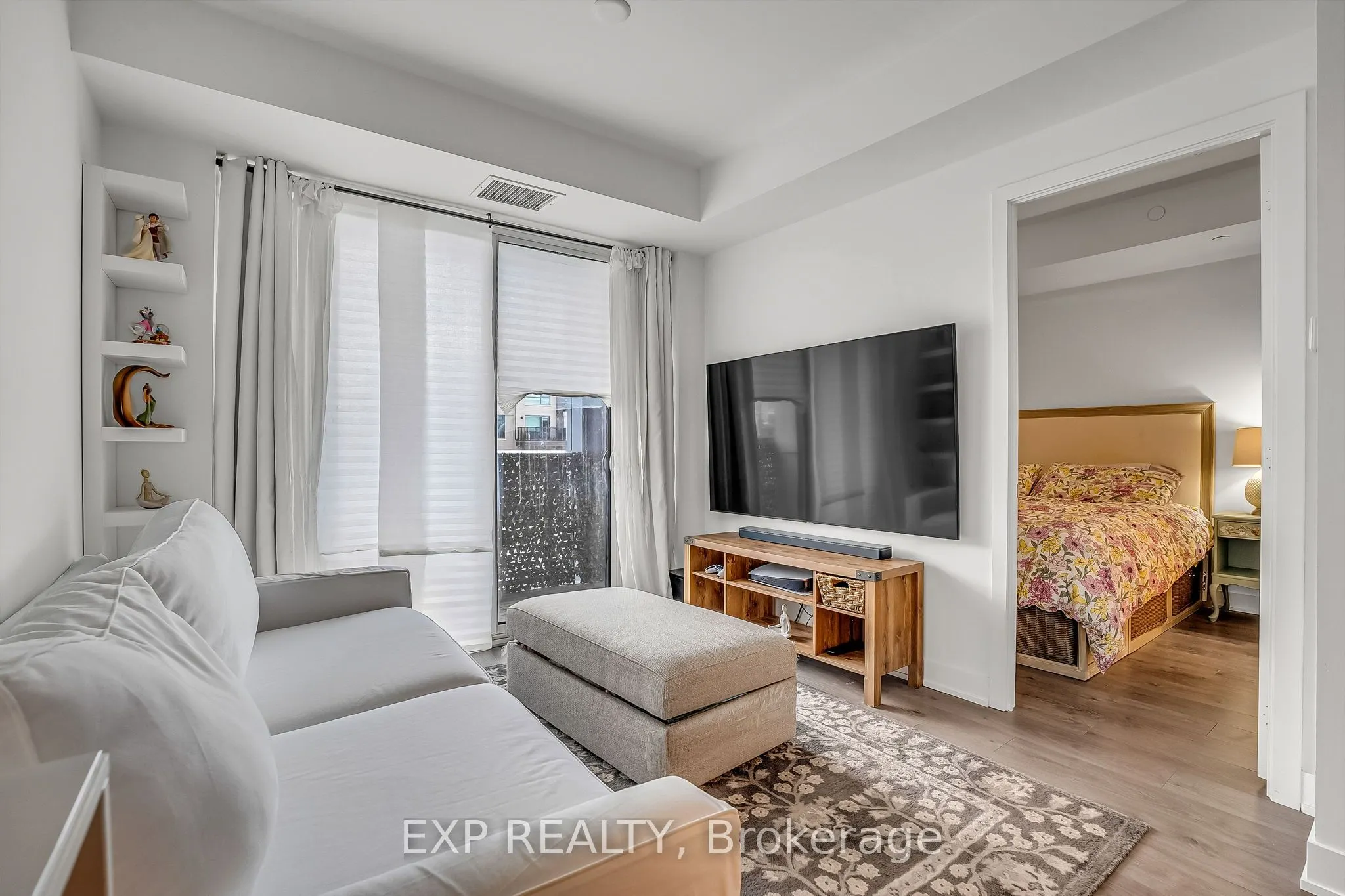 180 Veterans Drive, #207