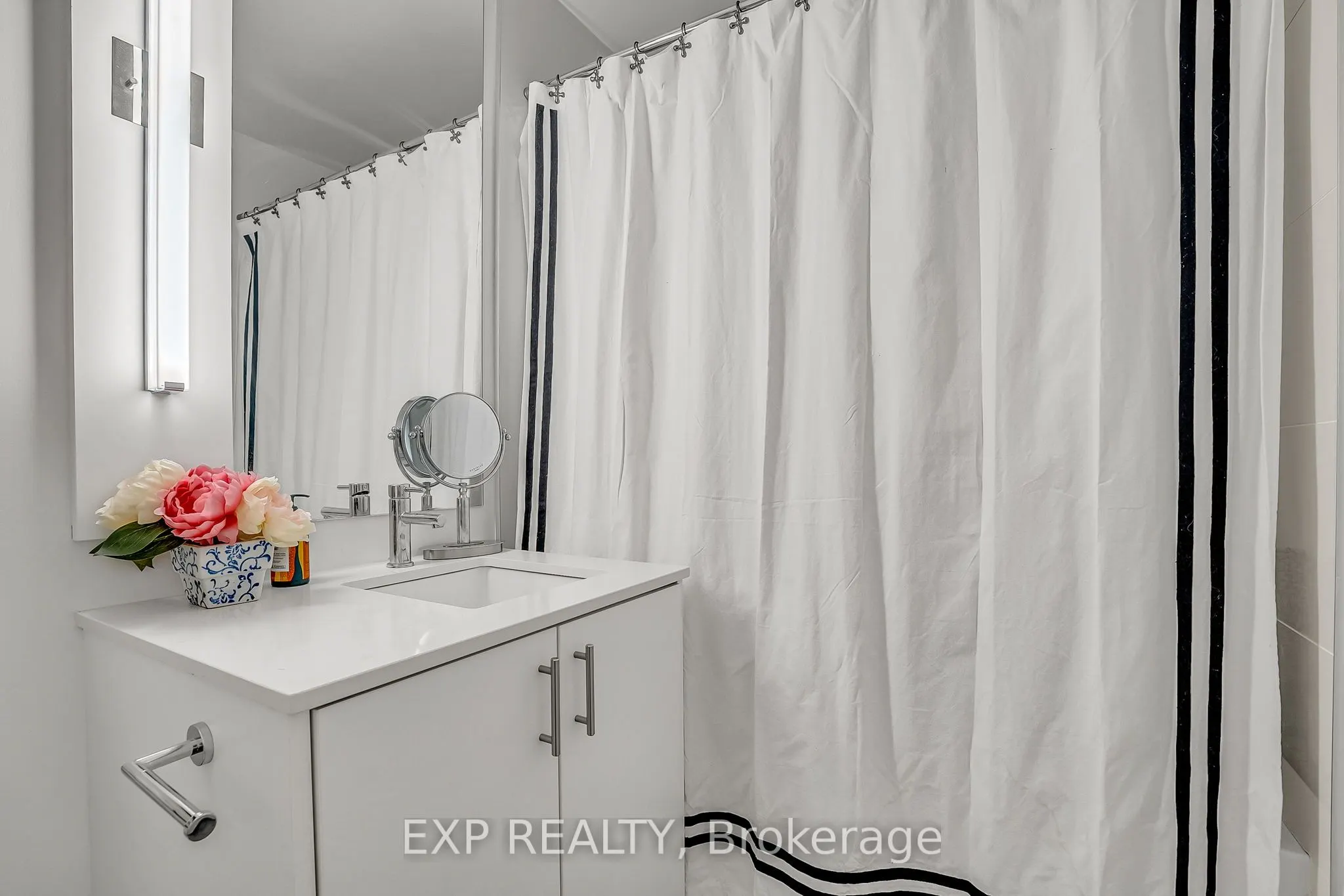 180 Veterans Drive, #207