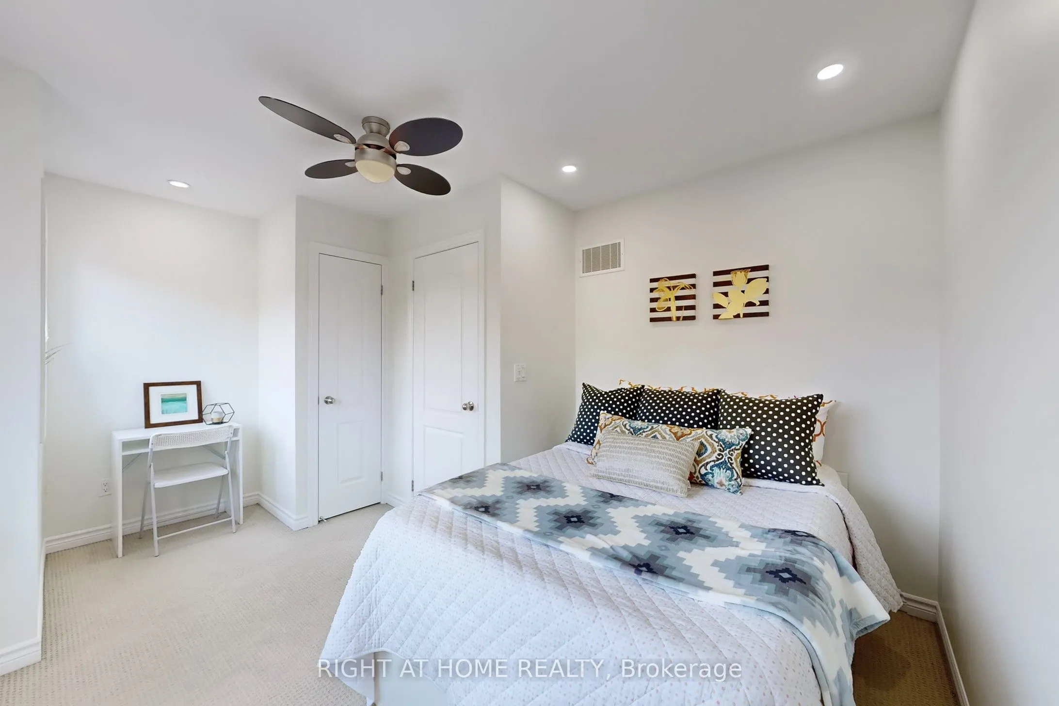2359 Lepage Common