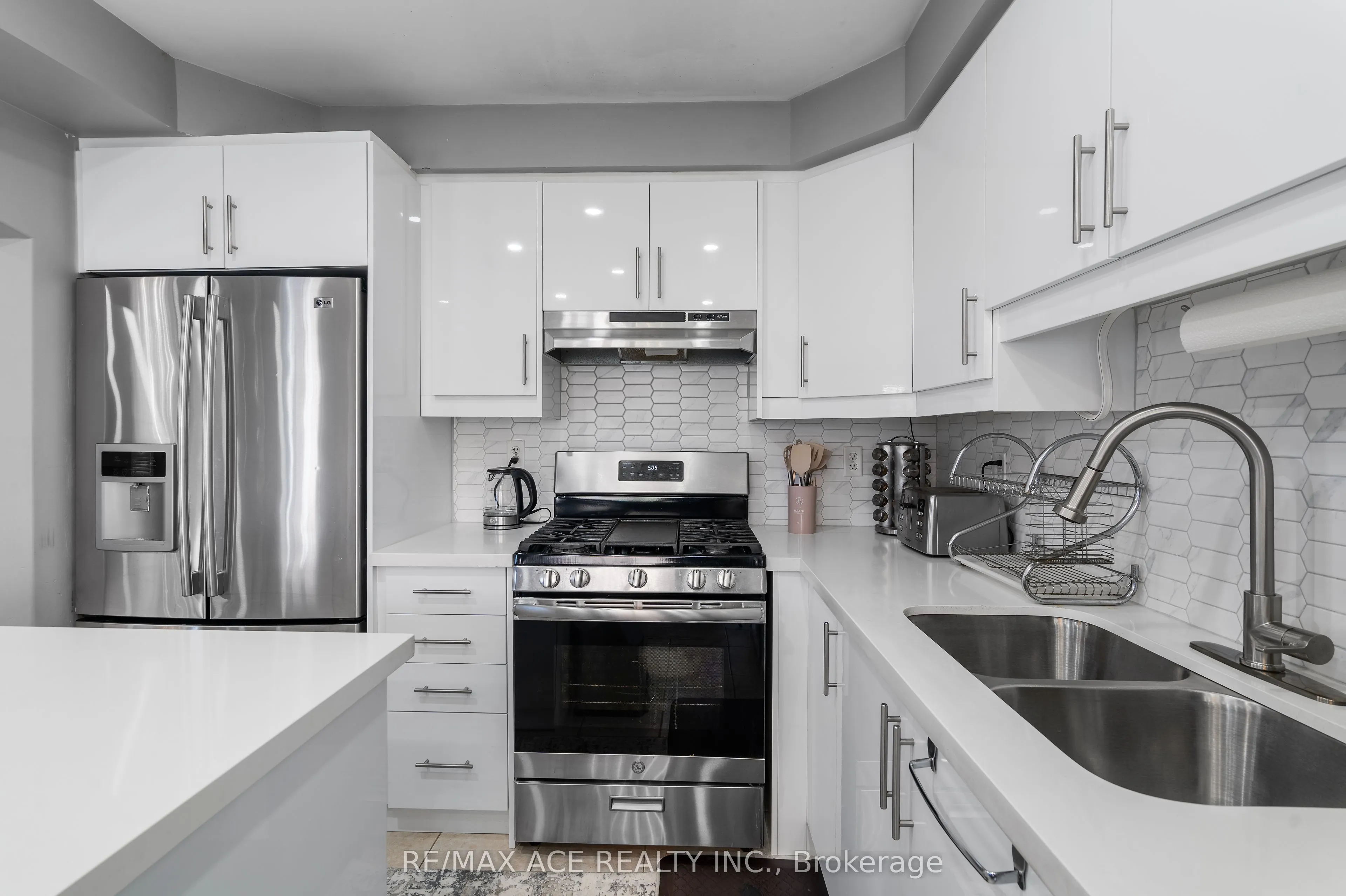 22 Apple Valley Way