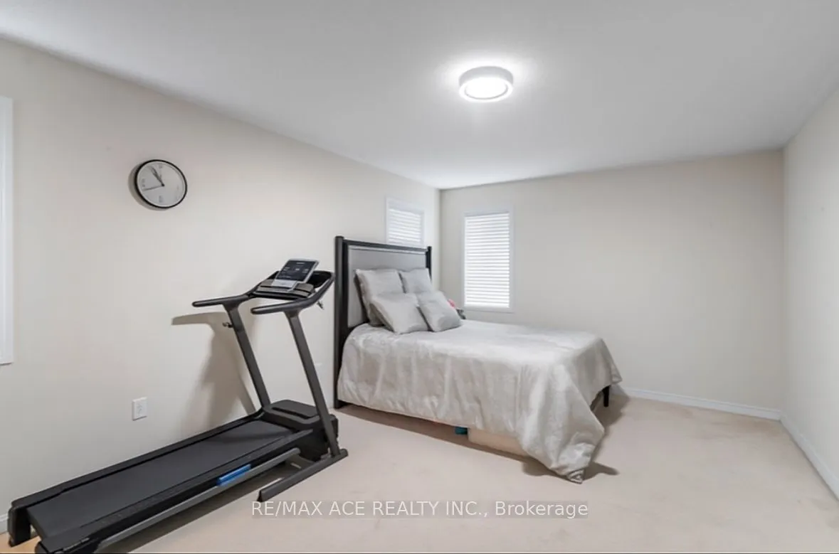 22 Apple Valley Way
