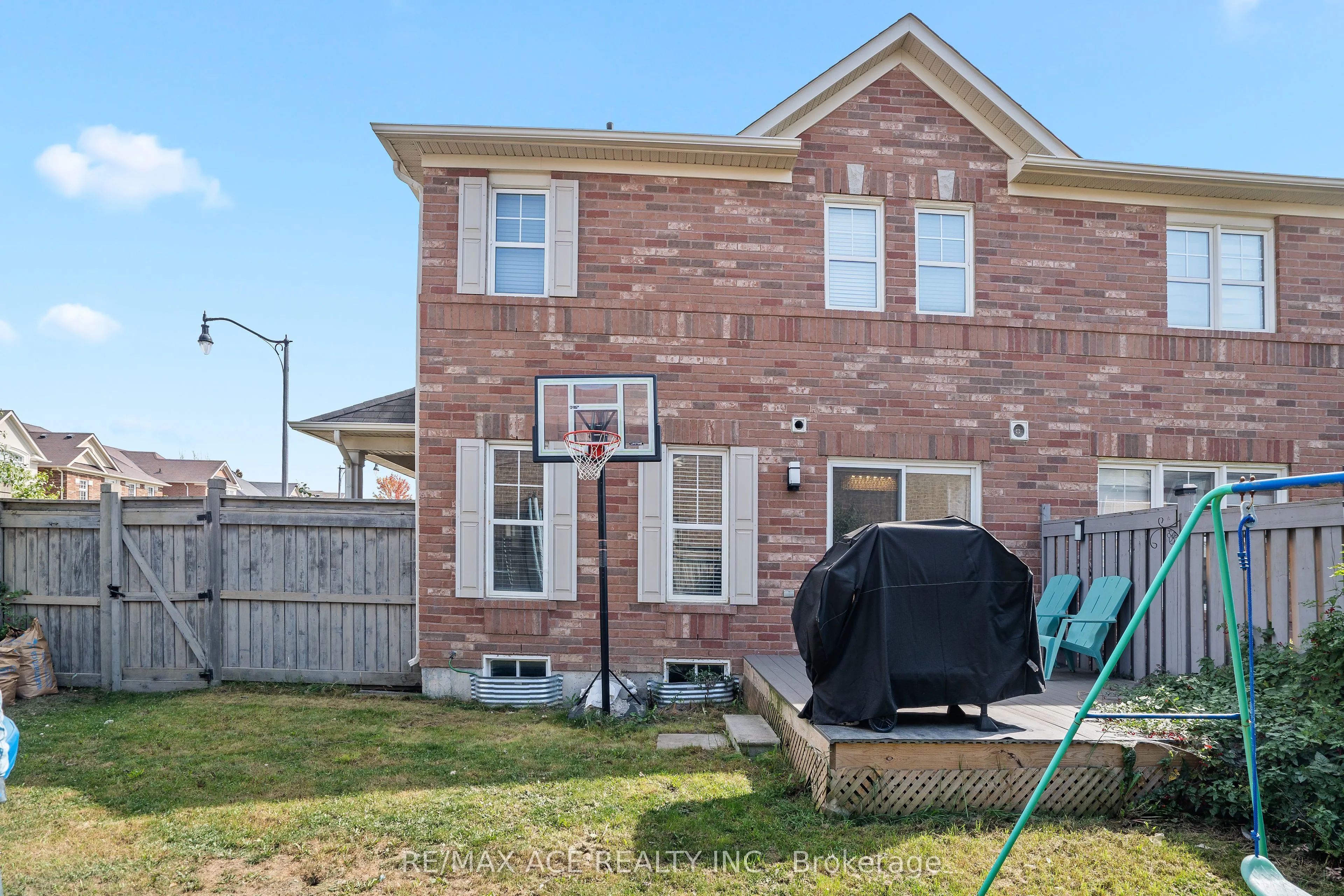 22 Apple Valley Way