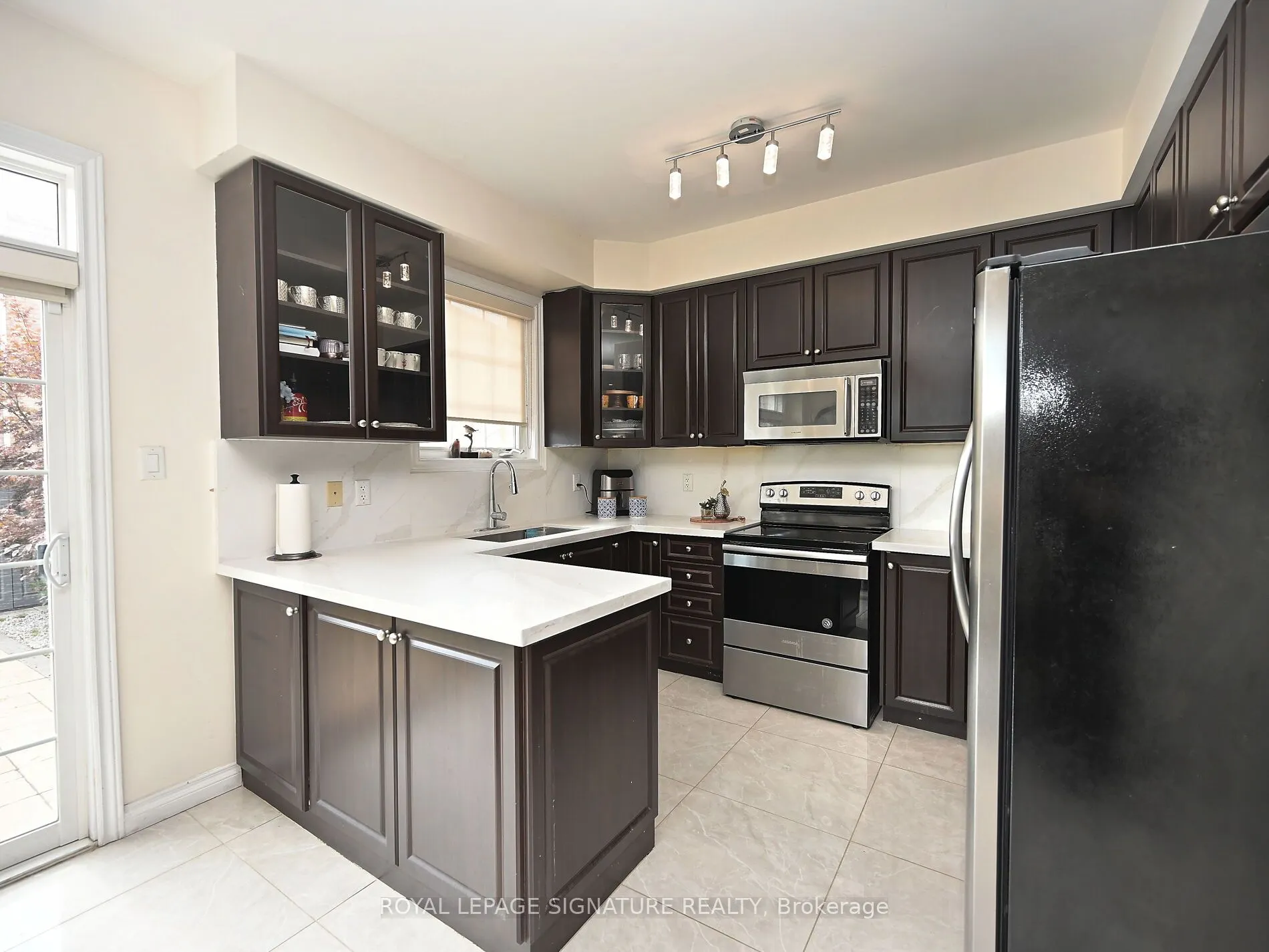 5523 Fudge Terrace