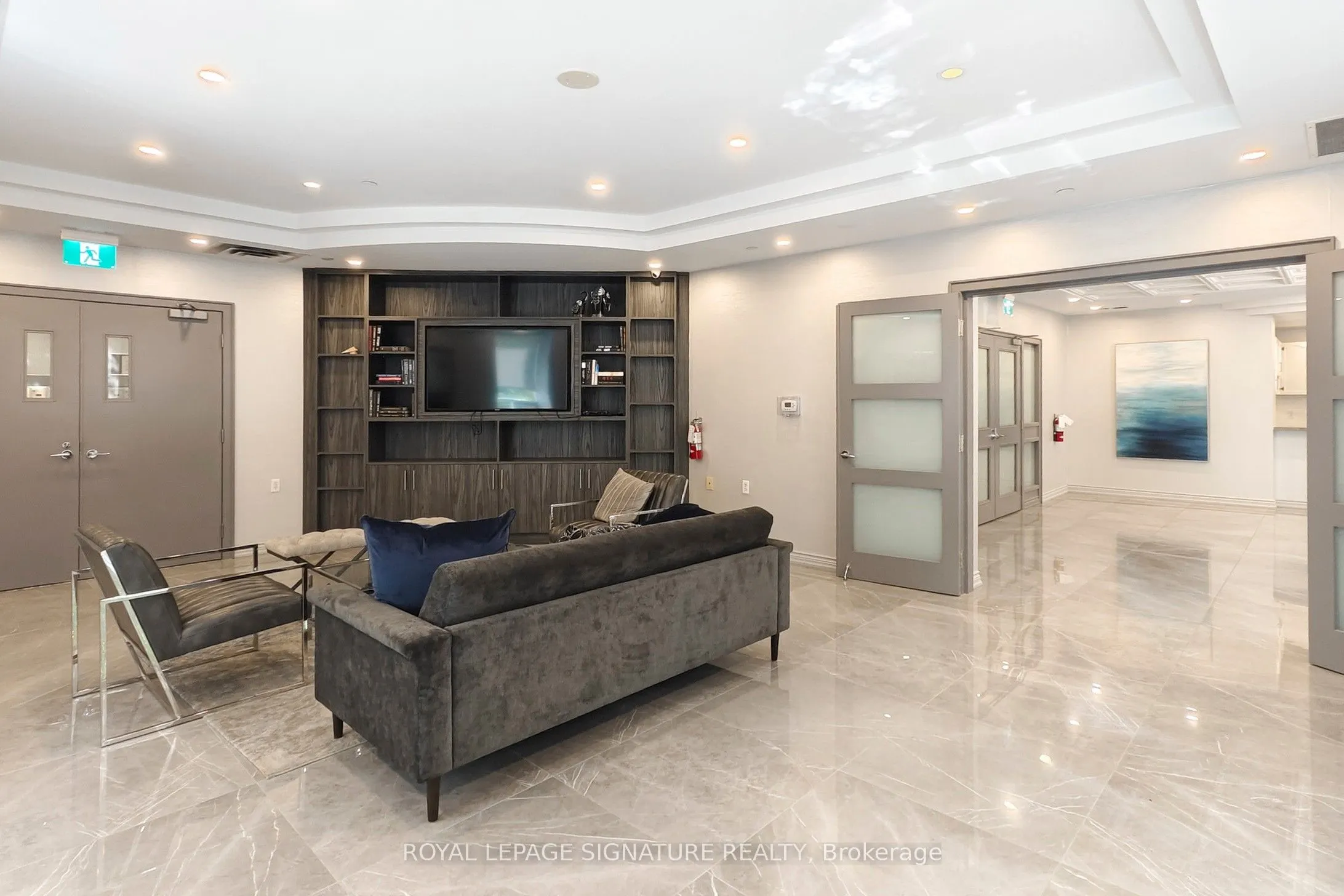 200 Burnhamthorpe Road E, #804