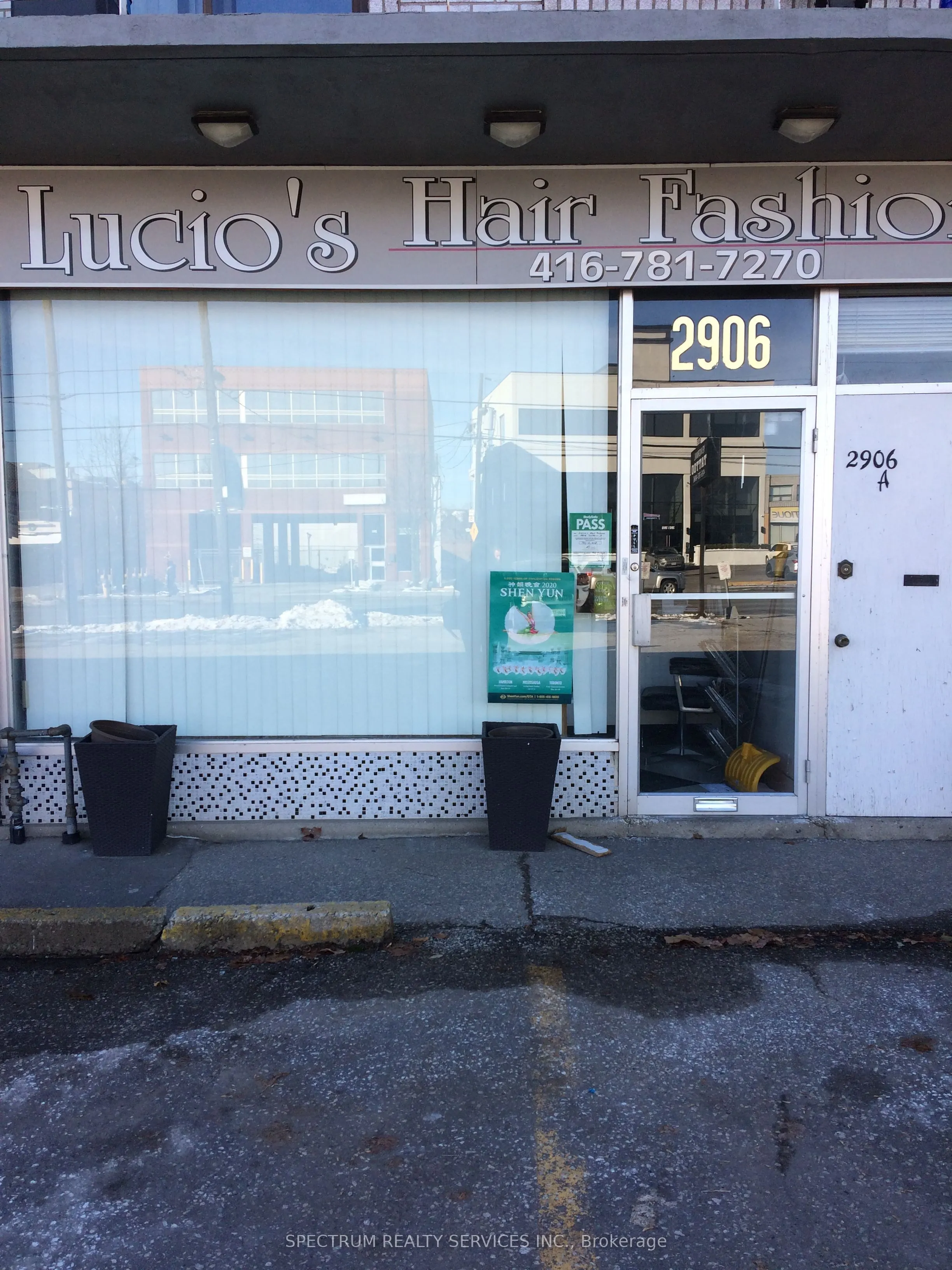 2906 Dufferin Street