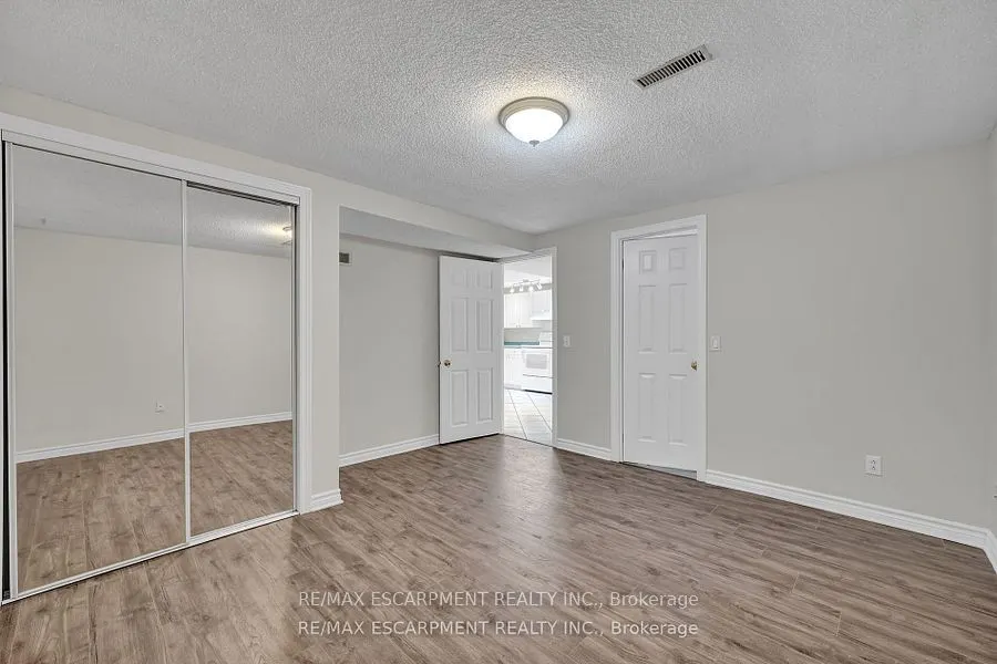 1157 Charminster Crescent