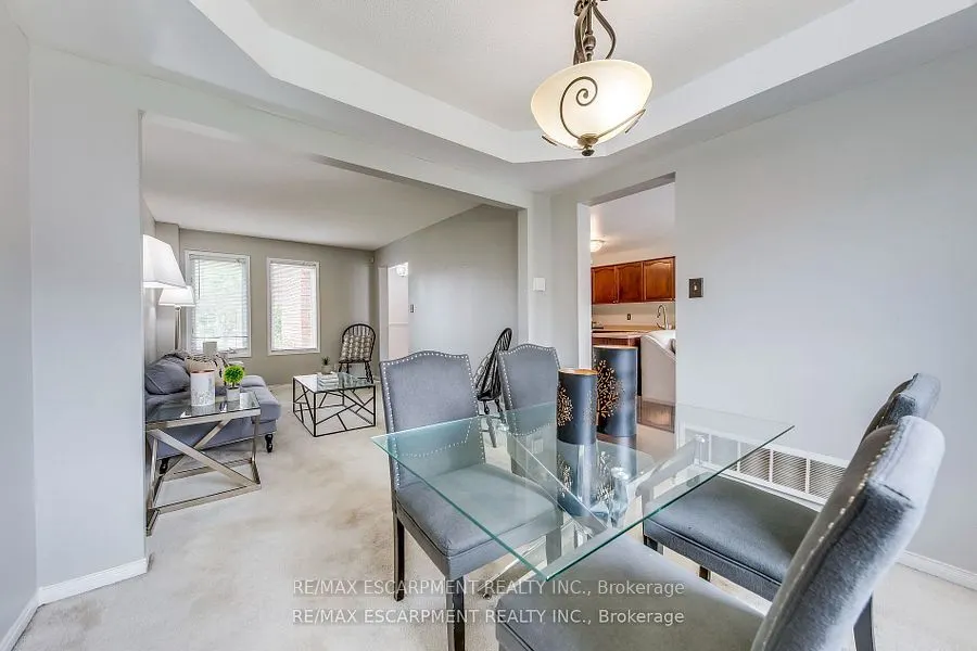 1157 Charminster Crescent