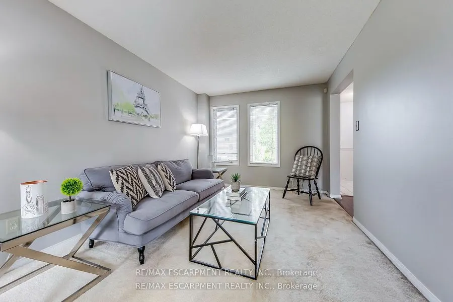1157 Charminster Crescent