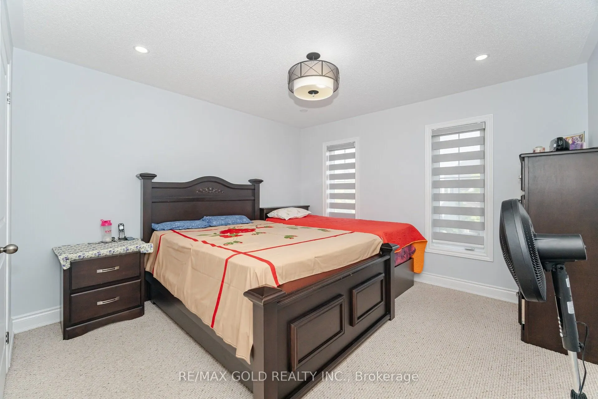 32 Eaglesprings Crescent