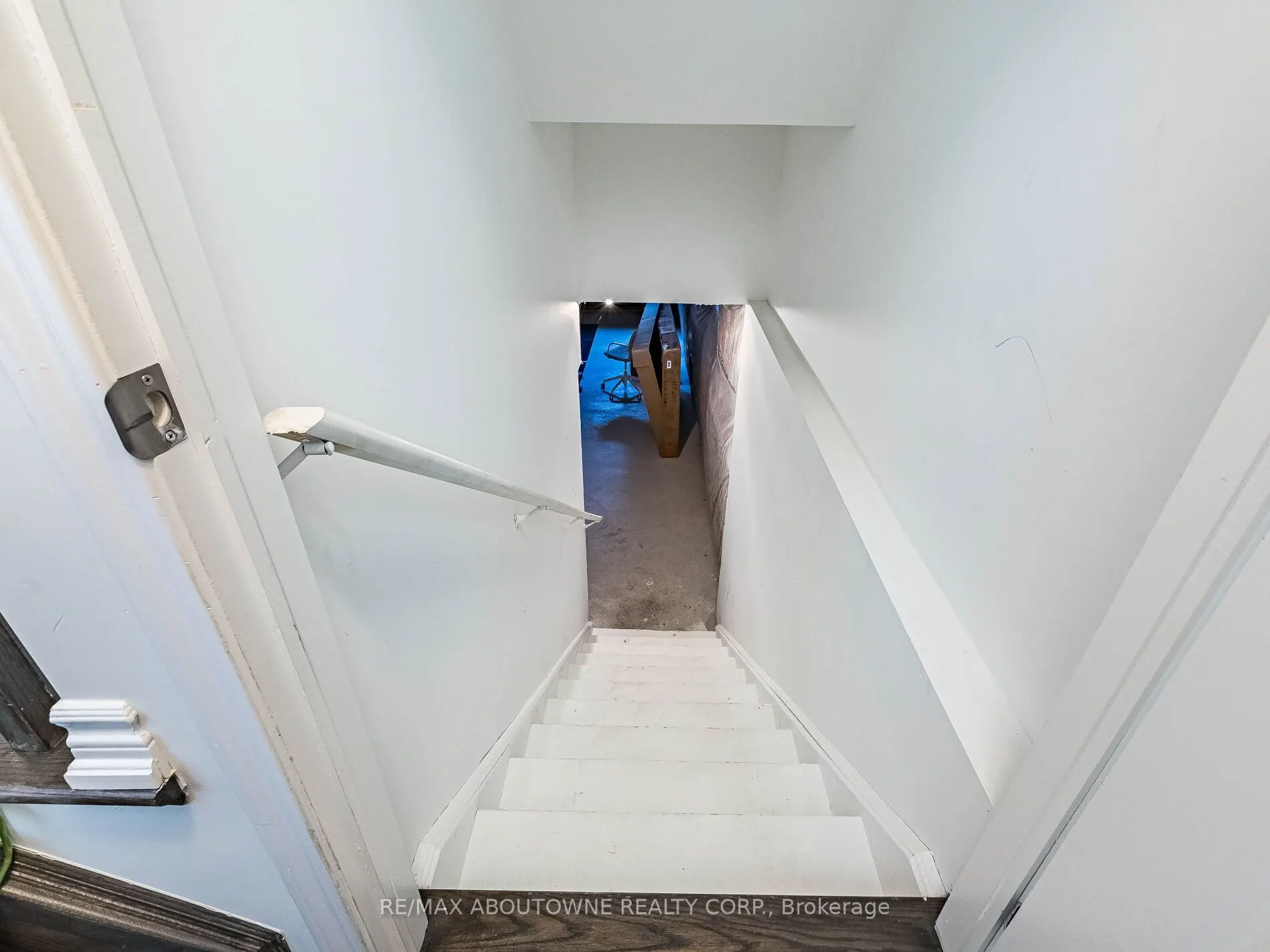 664 Aspen Terrace